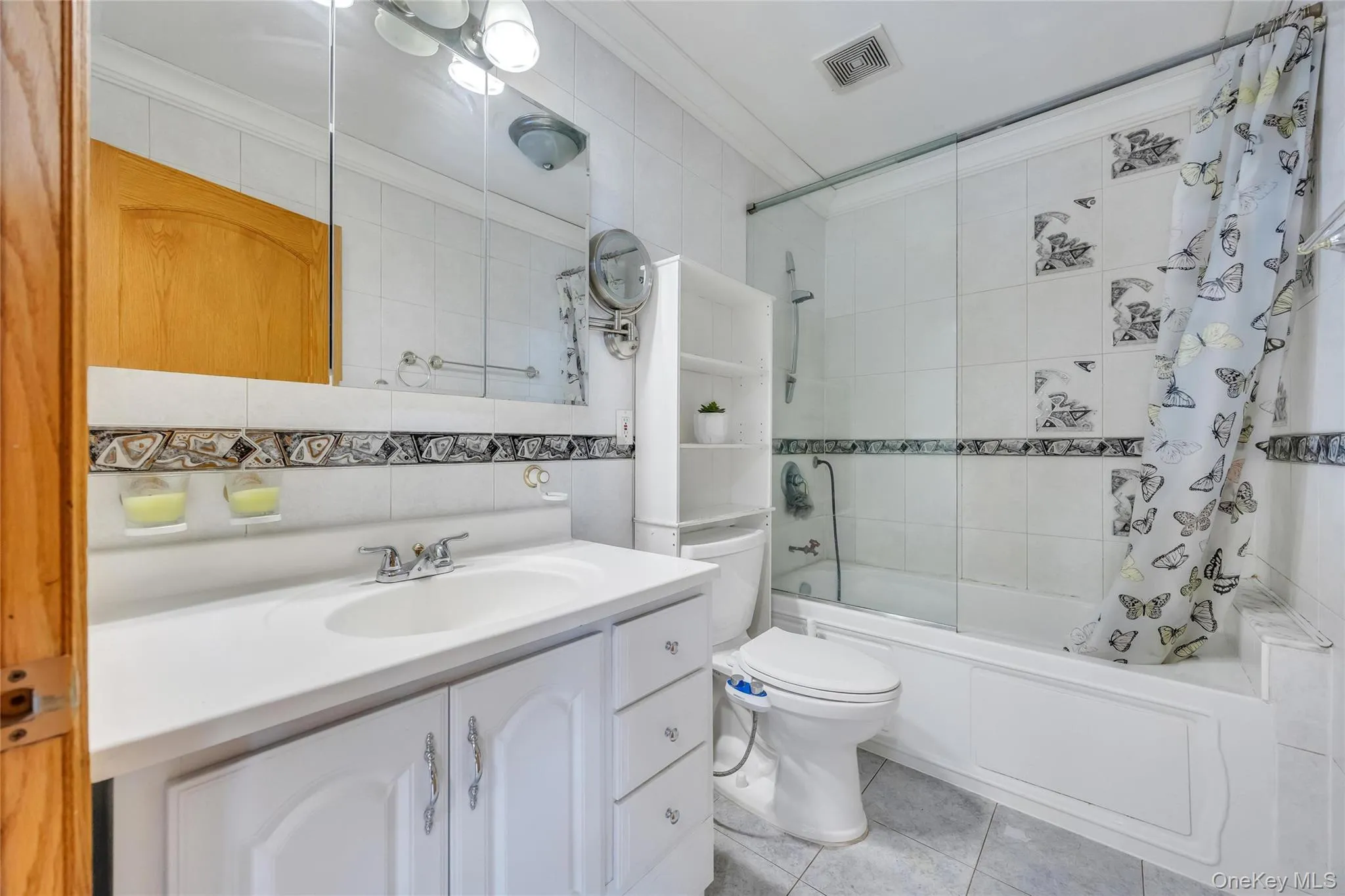 2 Valley Greens Drive, Hempstead, NY, 6 Bedrooms Bedrooms, 9 Rooms Rooms,3 BathroomsBathrooms,Residential,For Rent,Valley Greens,0,959805 2 Valley Greens Drive, Hempstead, NY, 6 Bedrooms Bedrooms, 9 Rooms Rooms,3 BathroomsBathrooms,Residential,For Rent,Valley Greens,0,959805