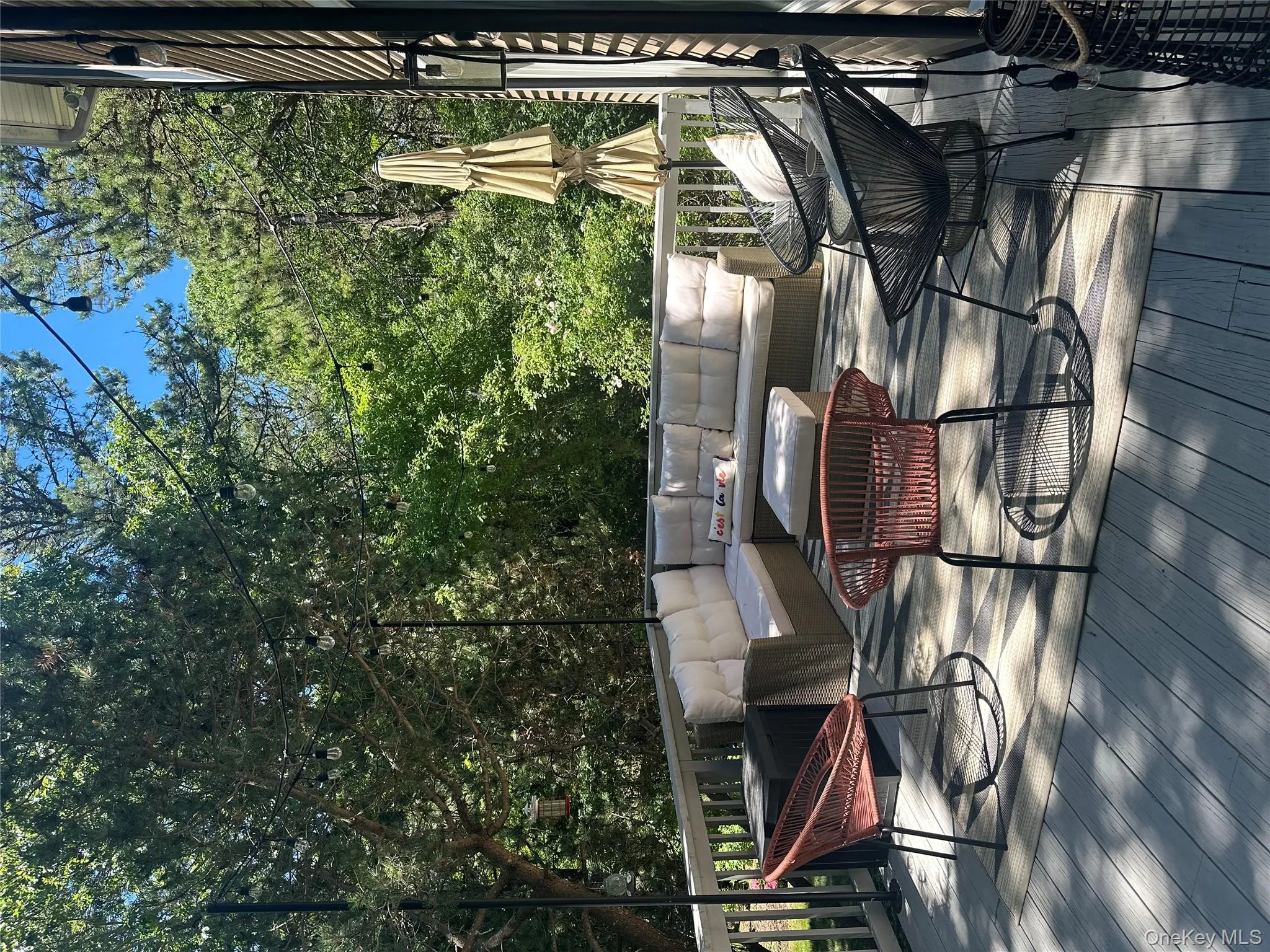 3 1st Place, Southampton, NY, 3 Bedrooms Bedrooms, 9 Rooms Rooms,3 BathroomsBathrooms,Residential Lease,For Rent,1st,0,959806 3 1st Place, Southampton, NY, 3 Bedrooms Bedrooms, 9 Rooms Rooms,3 BathroomsBathrooms,Residential Lease,For Rent,1st,0,959806