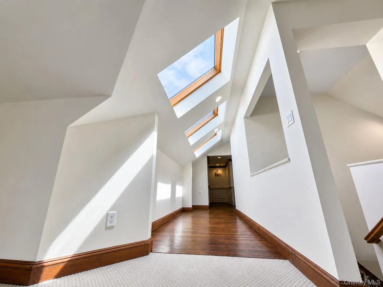 38 The Helm, Islip, NY, 5 Bedrooms Bedrooms, 16 Rooms Rooms,5 BathroomsBathrooms,Residential,For Rent,The Helm,0,959818 38 The Helm, Islip, NY, 5 Bedrooms Bedrooms, 16 Rooms Rooms,5 BathroomsBathrooms,Residential,For Rent,The Helm,0,959818