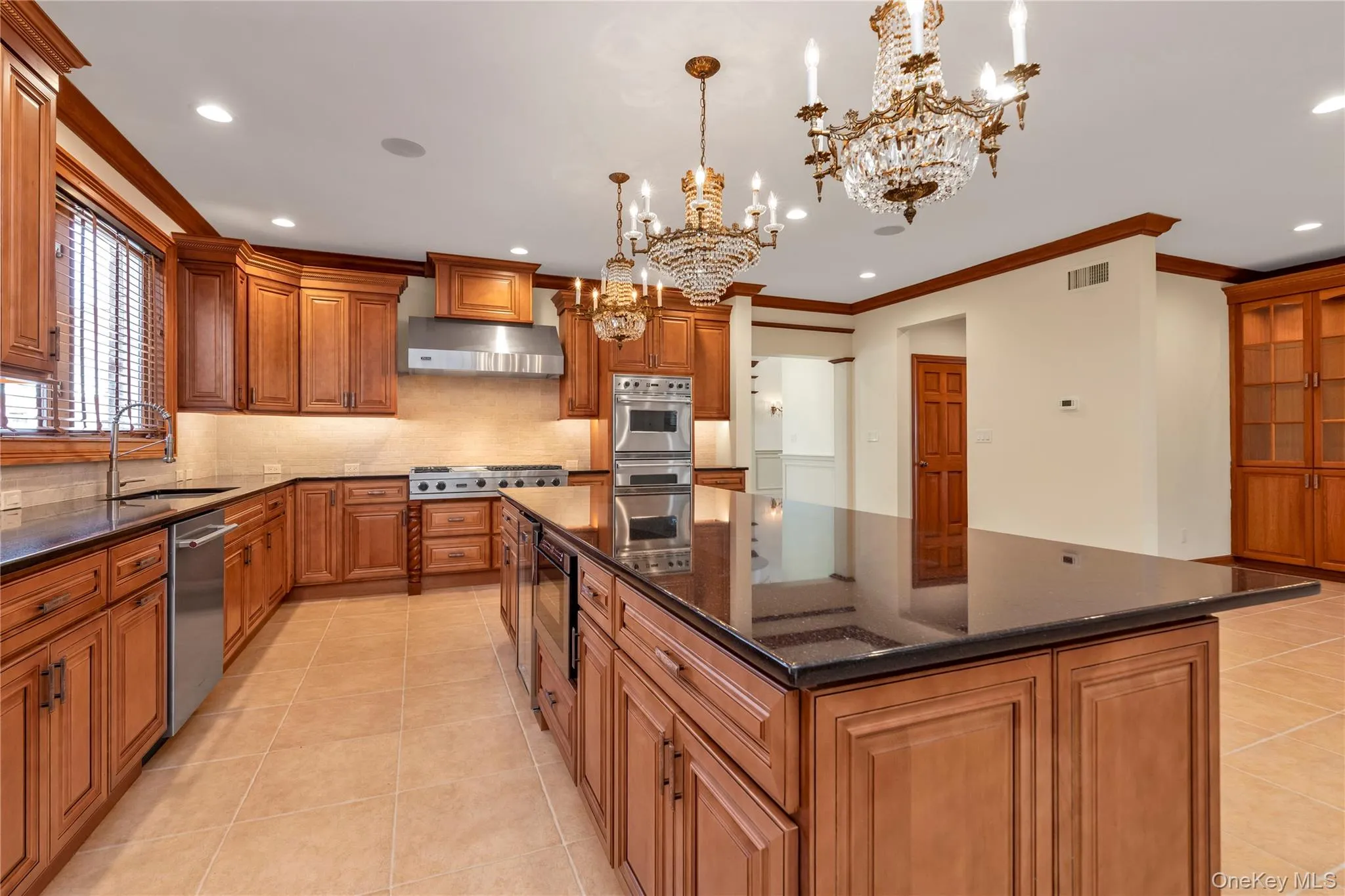 38 The Helm, Islip, NY, 5 Bedrooms Bedrooms, 16 Rooms Rooms,5 BathroomsBathrooms,Residential,For Rent,The Helm,0,959818 38 The Helm, Islip, NY, 5 Bedrooms Bedrooms, 16 Rooms Rooms,5 BathroomsBathrooms,Residential,For Rent,The Helm,0,959818