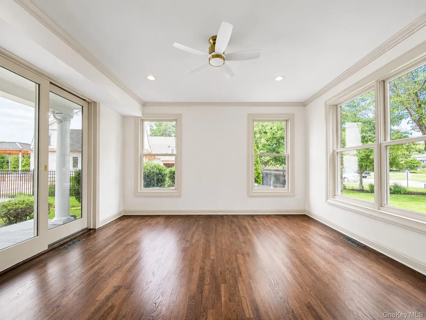 38 The Helm, Islip, NY, 5 Bedrooms Bedrooms, 16 Rooms Rooms,5 BathroomsBathrooms,Residential,For Rent,The Helm,0,959818 38 The Helm, Islip, NY, 5 Bedrooms Bedrooms, 16 Rooms Rooms,5 BathroomsBathrooms,Residential,For Rent,The Helm,0,959818