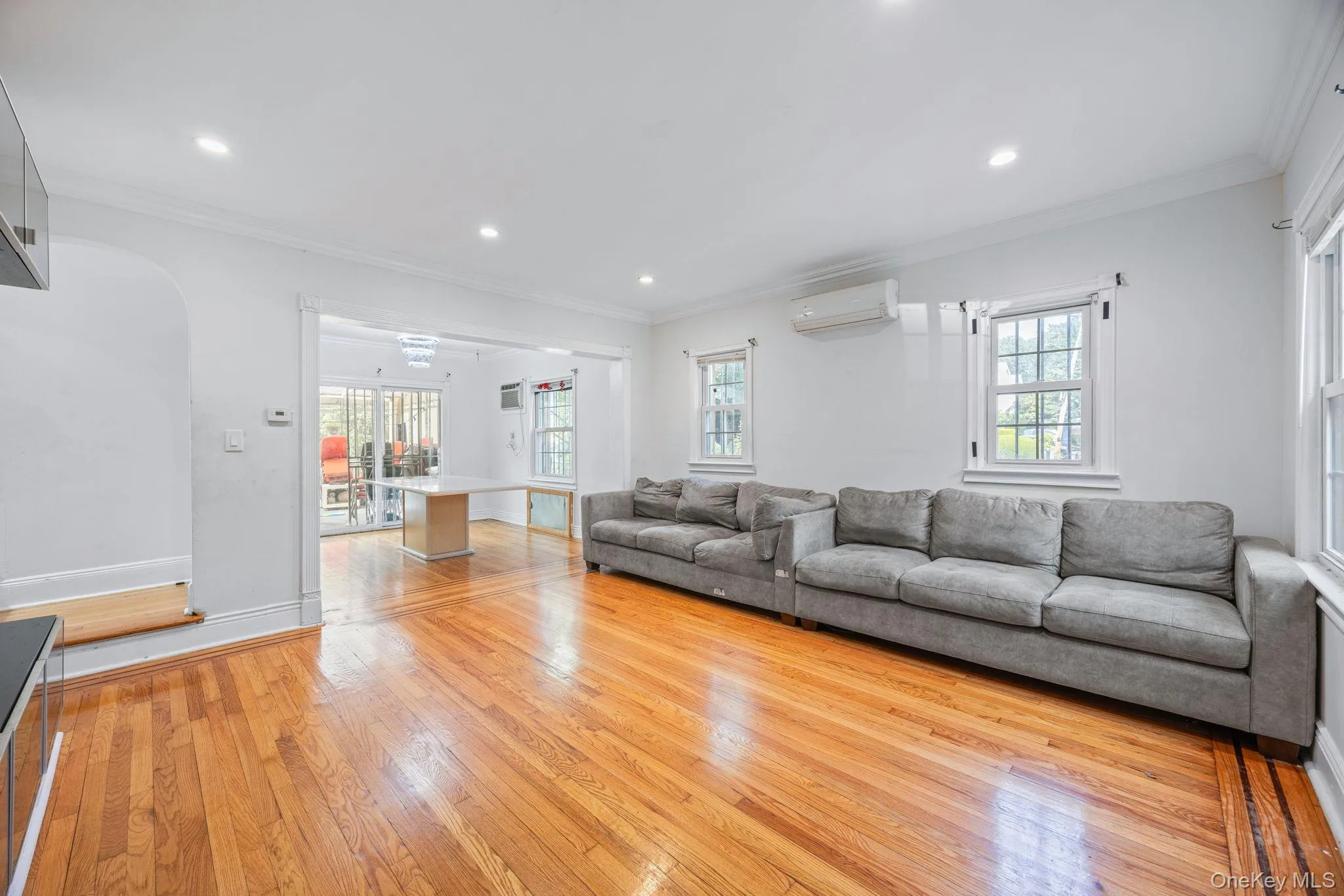 19703 Mc Laughlin Avenue, New York, NY, 3 Bedrooms Bedrooms, 10 Rooms Rooms,2 BathroomsBathrooms,Residential Lease,For Rent,Mc Laughlin,0,959829 19703 Mc Laughlin Avenue, New York, NY, 3 Bedrooms Bedrooms, 10 Rooms Rooms,2 BathroomsBathrooms,Residential Lease,For Rent,Mc Laughlin,0,959829
