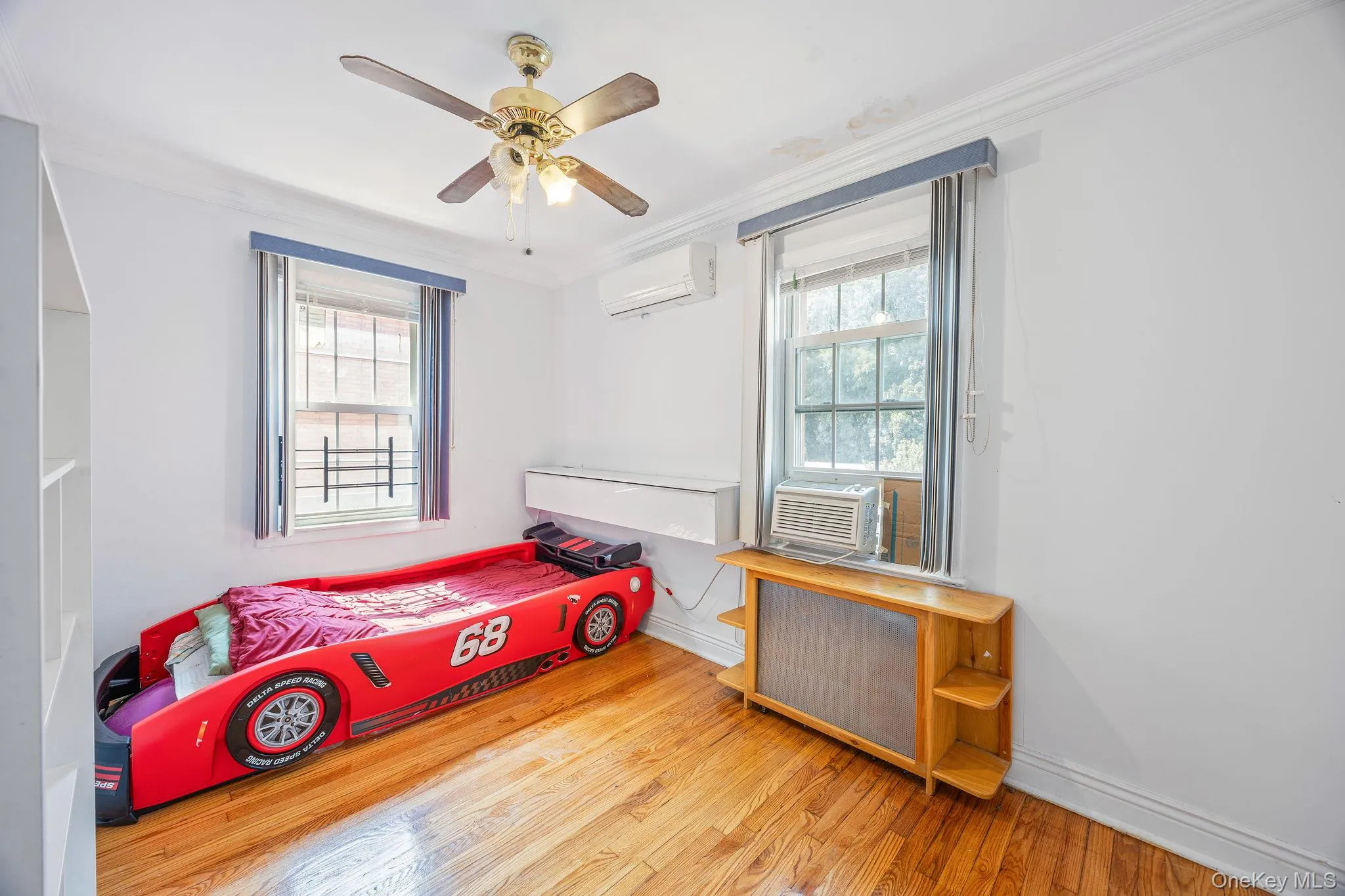 19703 Mc Laughlin Avenue, New York, NY, 3 Bedrooms Bedrooms, 10 Rooms Rooms,2 BathroomsBathrooms,Residential Lease,For Rent,Mc Laughlin,0,959829 19703 Mc Laughlin Avenue, New York, NY, 3 Bedrooms Bedrooms, 10 Rooms Rooms,2 BathroomsBathrooms,Residential Lease,For Rent,Mc Laughlin,0,959829
