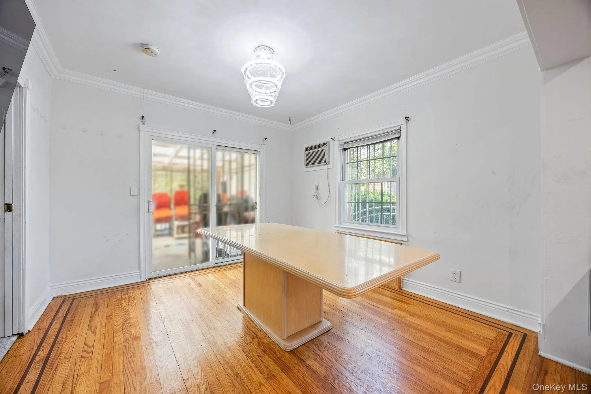 19703 Mc Laughlin Avenue, New York, NY, 3 Bedrooms Bedrooms, 10 Rooms Rooms,2 BathroomsBathrooms,Residential Lease,For Rent,Mc Laughlin,0,959829 19703 Mc Laughlin Avenue, New York, NY, 3 Bedrooms Bedrooms, 10 Rooms Rooms,2 BathroomsBathrooms,Residential Lease,For Rent,Mc Laughlin,0,959829