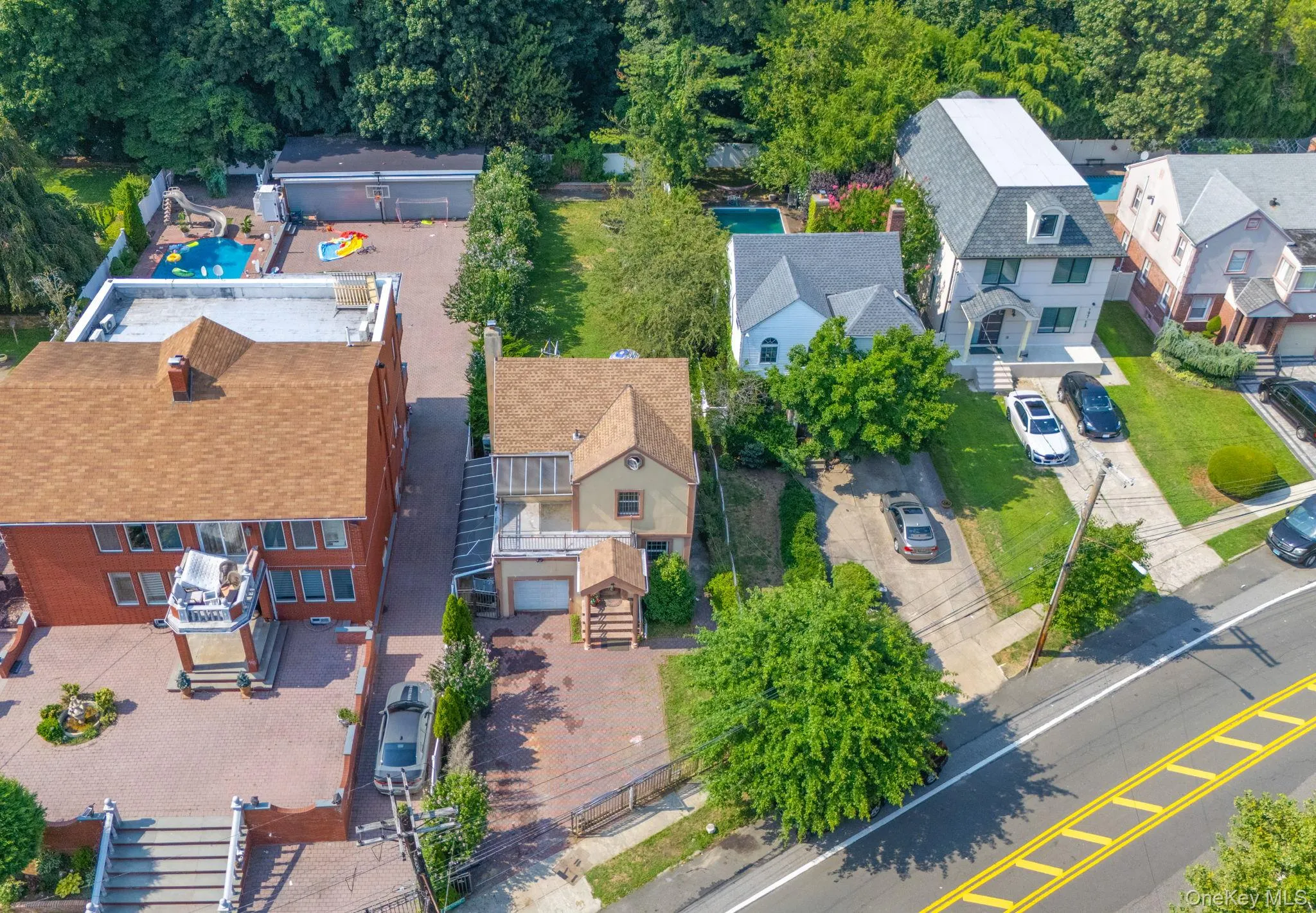 19703 Mc Laughlin Avenue, New York, NY, 3 Bedrooms Bedrooms, 10 Rooms Rooms,2 BathroomsBathrooms,Residential Lease,For Rent,Mc Laughlin,0,959829 19703 Mc Laughlin Avenue, New York, NY, 3 Bedrooms Bedrooms, 10 Rooms Rooms,2 BathroomsBathrooms,Residential Lease,For Rent,Mc Laughlin,0,959829