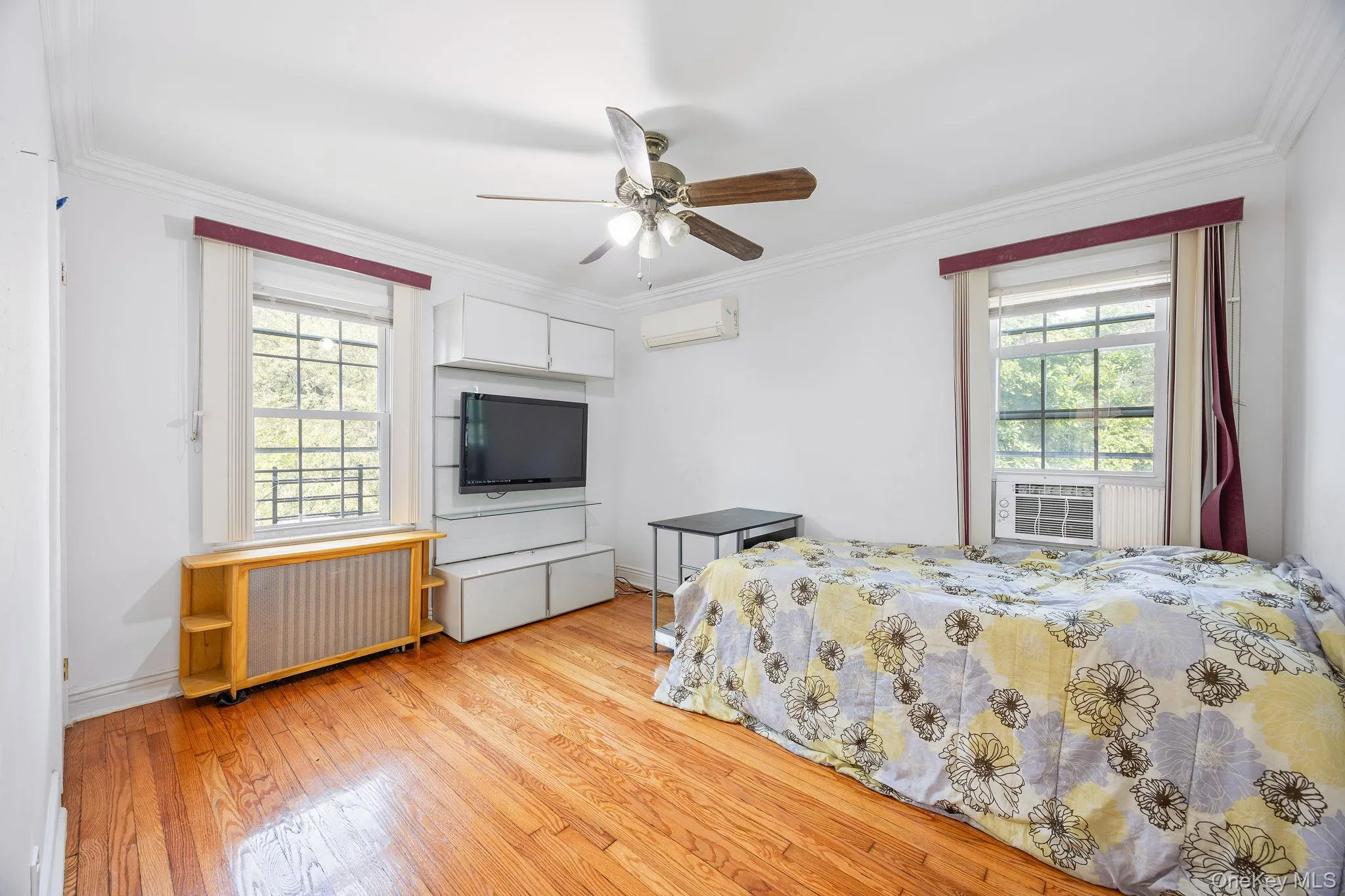 19703 Mc Laughlin Avenue, New York, NY, 3 Bedrooms Bedrooms, 10 Rooms Rooms,2 BathroomsBathrooms,Residential Lease,For Rent,Mc Laughlin,0,959829 19703 Mc Laughlin Avenue, New York, NY, 3 Bedrooms Bedrooms, 10 Rooms Rooms,2 BathroomsBathrooms,Residential Lease,For Rent,Mc Laughlin,0,959829