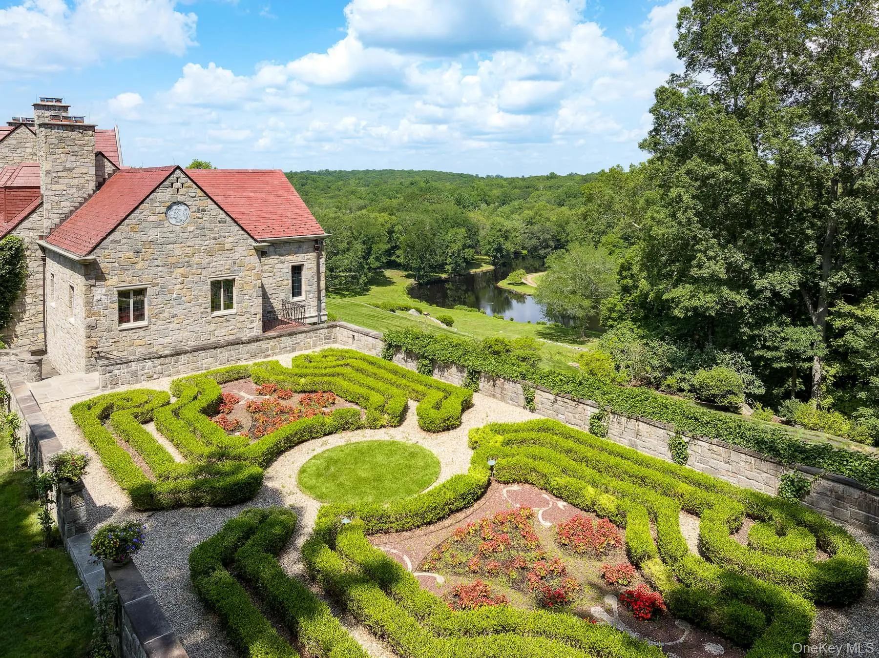 GARDENS GARDENS