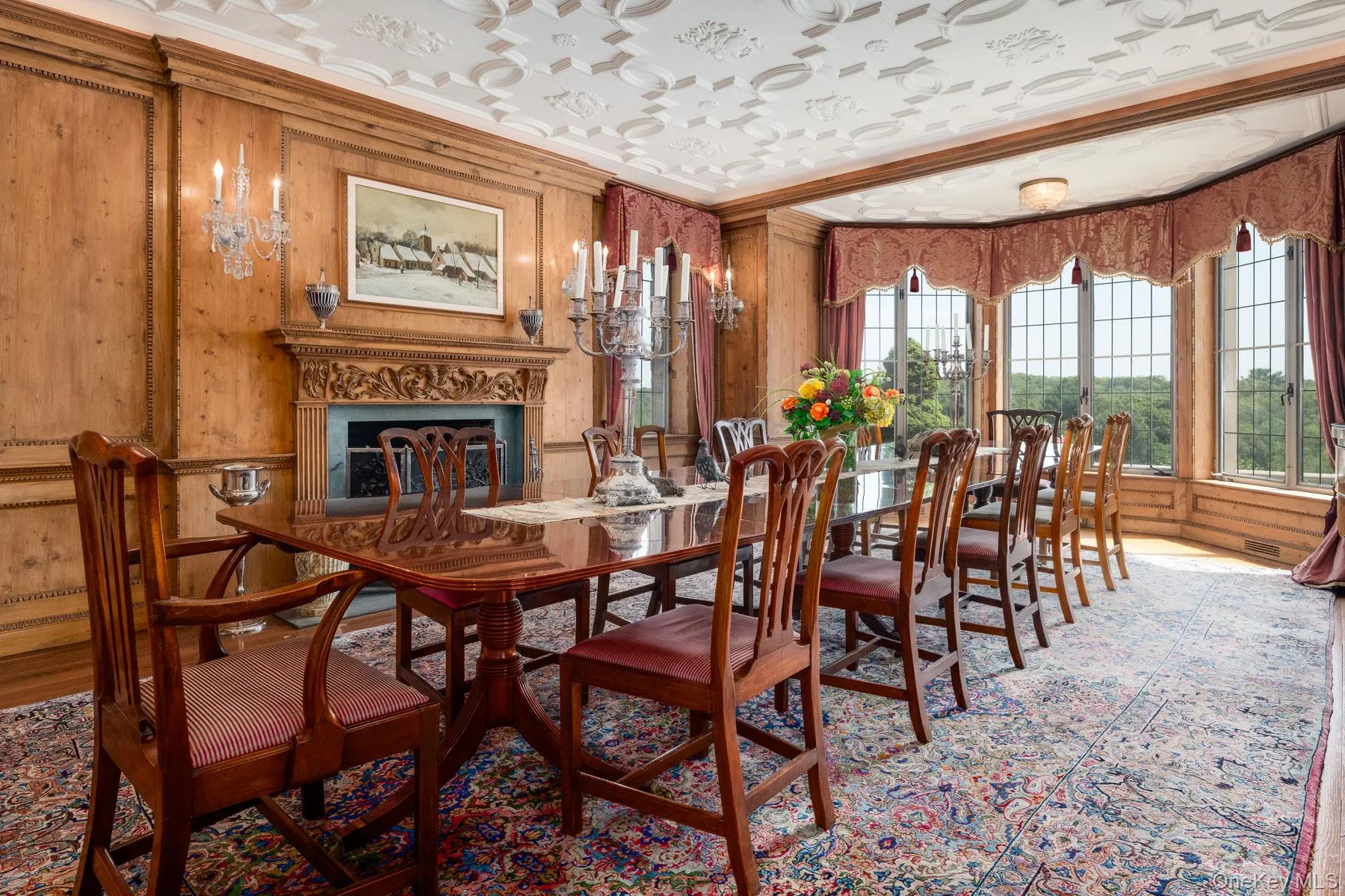 DINING ROOM DINING ROOM