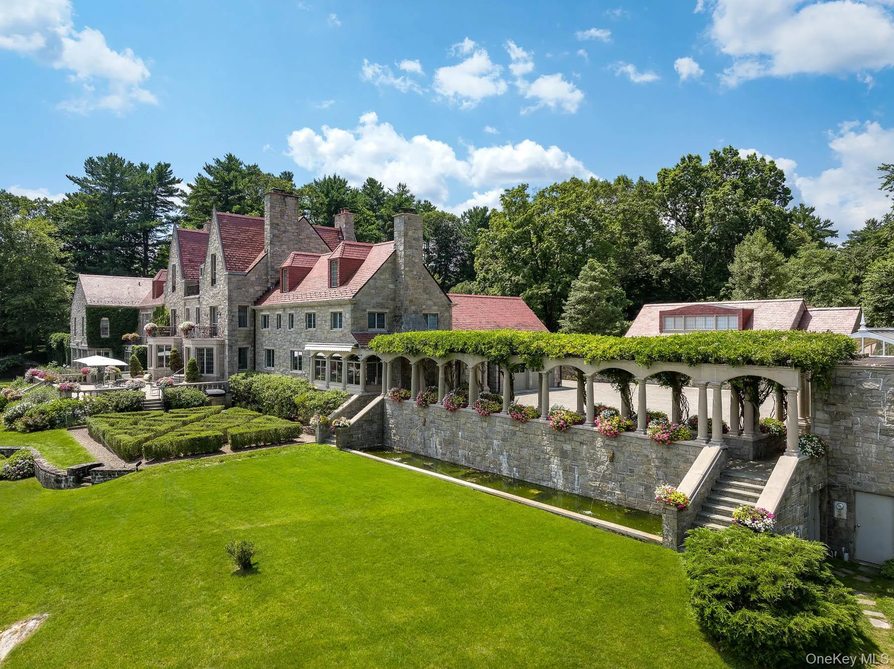 GARDENS GARDENS