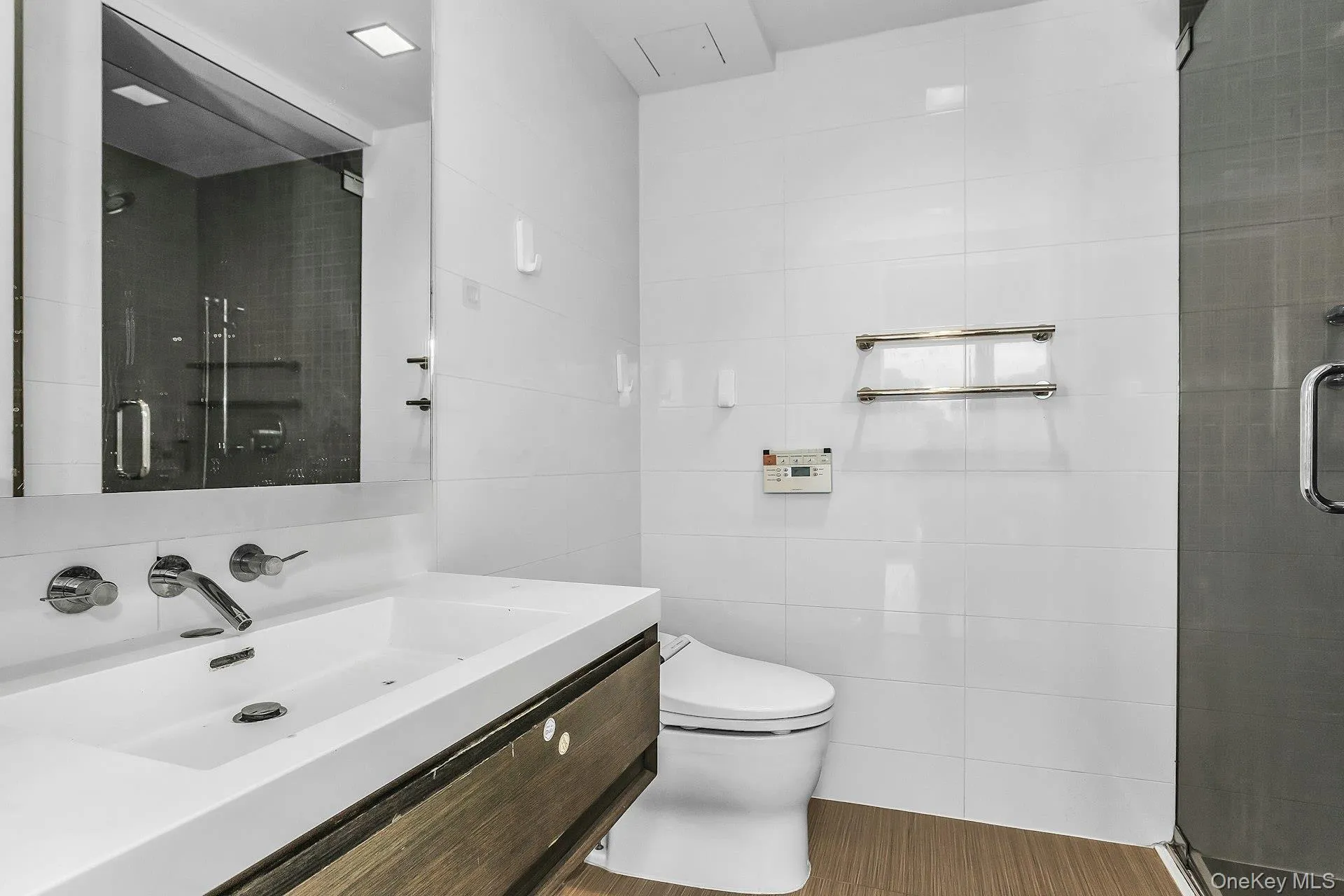 39-16 Prince Street, New York, NY, 1 Bedroom Bedrooms, 3 Rooms Rooms,1 BathroomBathrooms,Residential,For Rent,Prince,0,959856 39-16 Prince Street, New York, NY, 1 Bedroom Bedrooms, 3 Rooms Rooms,1 BathroomBathrooms,Residential,For Rent,Prince,0,959856