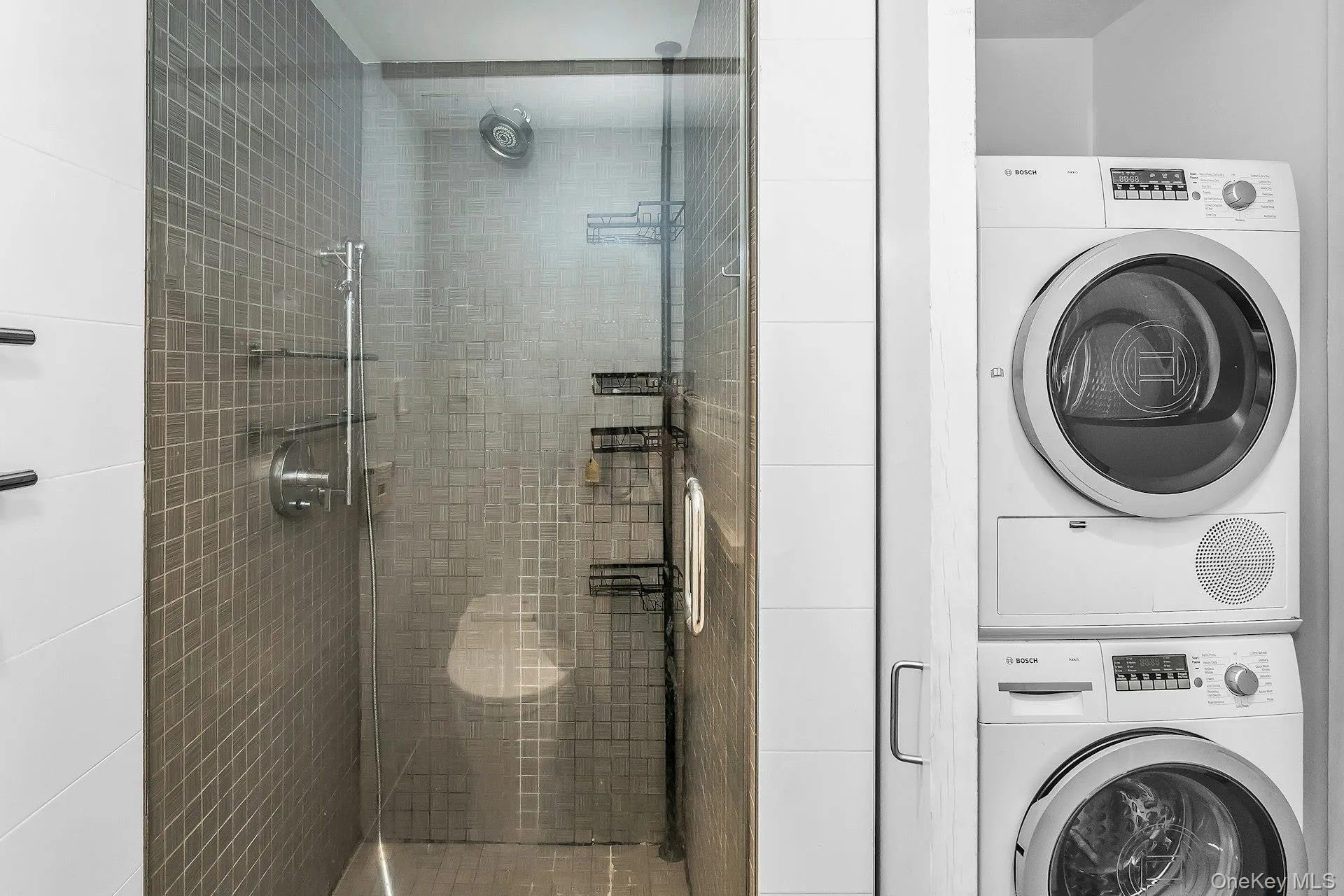 39-16 Prince Street, New York, NY, 1 Bedroom Bedrooms, 3 Rooms Rooms,1 BathroomBathrooms,Residential,For Rent,Prince,0,959856 39-16 Prince Street, New York, NY, 1 Bedroom Bedrooms, 3 Rooms Rooms,1 BathroomBathrooms,Residential,For Rent,Prince,0,959856