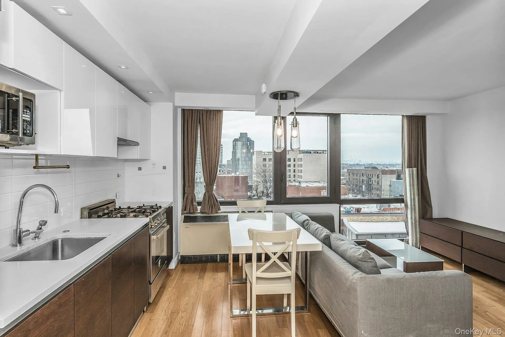 39-16 Prince Street, New York, NY, 1 Bedroom Bedrooms, 3 Rooms Rooms,1 BathroomBathrooms,Residential,For Rent,Prince,0,959856 39-16 Prince Street, New York, NY, 1 Bedroom Bedrooms, 3 Rooms Rooms,1 BathroomBathrooms,Residential,For Rent,Prince,0,959856