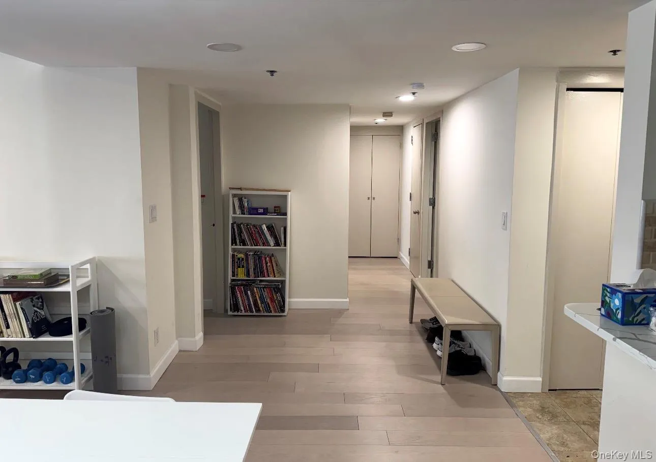 88 Cuttermill Road, North Hempstead, NY, 2 Bedrooms Bedrooms, 4 Rooms Rooms,2 BathroomsBathrooms,Residential Lease,For Rent,Cuttermill,0,959864 88 Cuttermill Road, North Hempstead, NY, 2 Bedrooms Bedrooms, 4 Rooms Rooms,2 BathroomsBathrooms,Residential Lease,For Rent,Cuttermill,0,959864