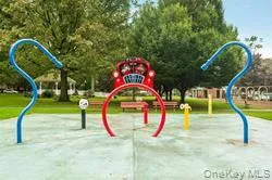 88 Cuttermill Road, North Hempstead, NY, 2 Bedrooms Bedrooms, 4 Rooms Rooms,2 BathroomsBathrooms,Residential Lease,For Rent,Cuttermill,0,959864 88 Cuttermill Road, North Hempstead, NY, 2 Bedrooms Bedrooms, 4 Rooms Rooms,2 BathroomsBathrooms,Residential Lease,For Rent,Cuttermill,0,959864