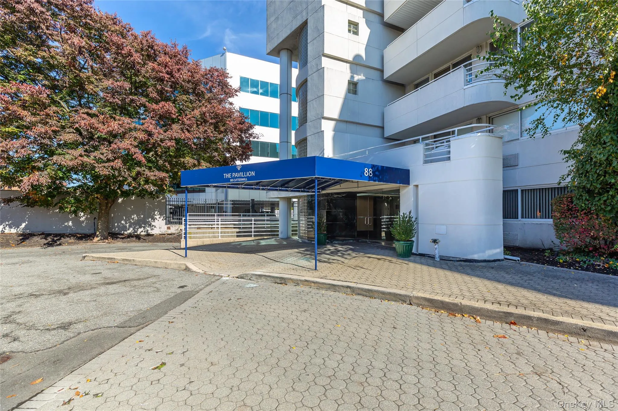 88 Cuttermill Road, North Hempstead, NY, 2 Bedrooms Bedrooms, 4 Rooms Rooms,2 BathroomsBathrooms,Residential Lease,For Rent,Cuttermill,0,959864 88 Cuttermill Road, North Hempstead, NY, 2 Bedrooms Bedrooms, 4 Rooms Rooms,2 BathroomsBathrooms,Residential Lease,For Rent,Cuttermill,0,959864