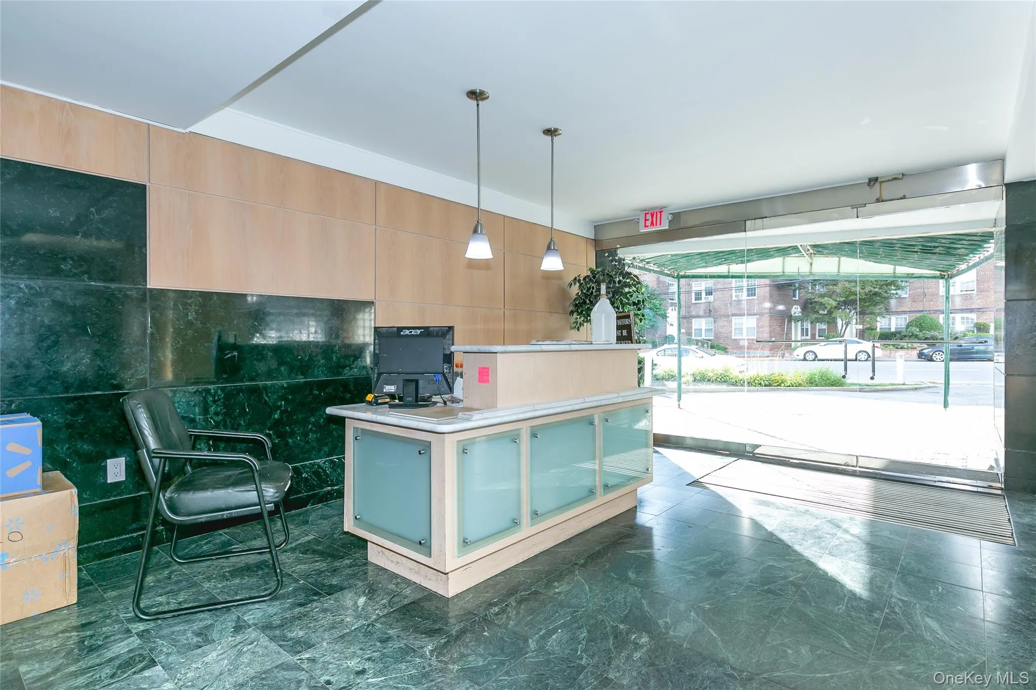 88 Cuttermill Road, North Hempstead, NY, 2 Bedrooms Bedrooms, 4 Rooms Rooms,2 BathroomsBathrooms,Residential Lease,For Rent,Cuttermill,0,959864 88 Cuttermill Road, North Hempstead, NY, 2 Bedrooms Bedrooms, 4 Rooms Rooms,2 BathroomsBathrooms,Residential Lease,For Rent,Cuttermill,0,959864