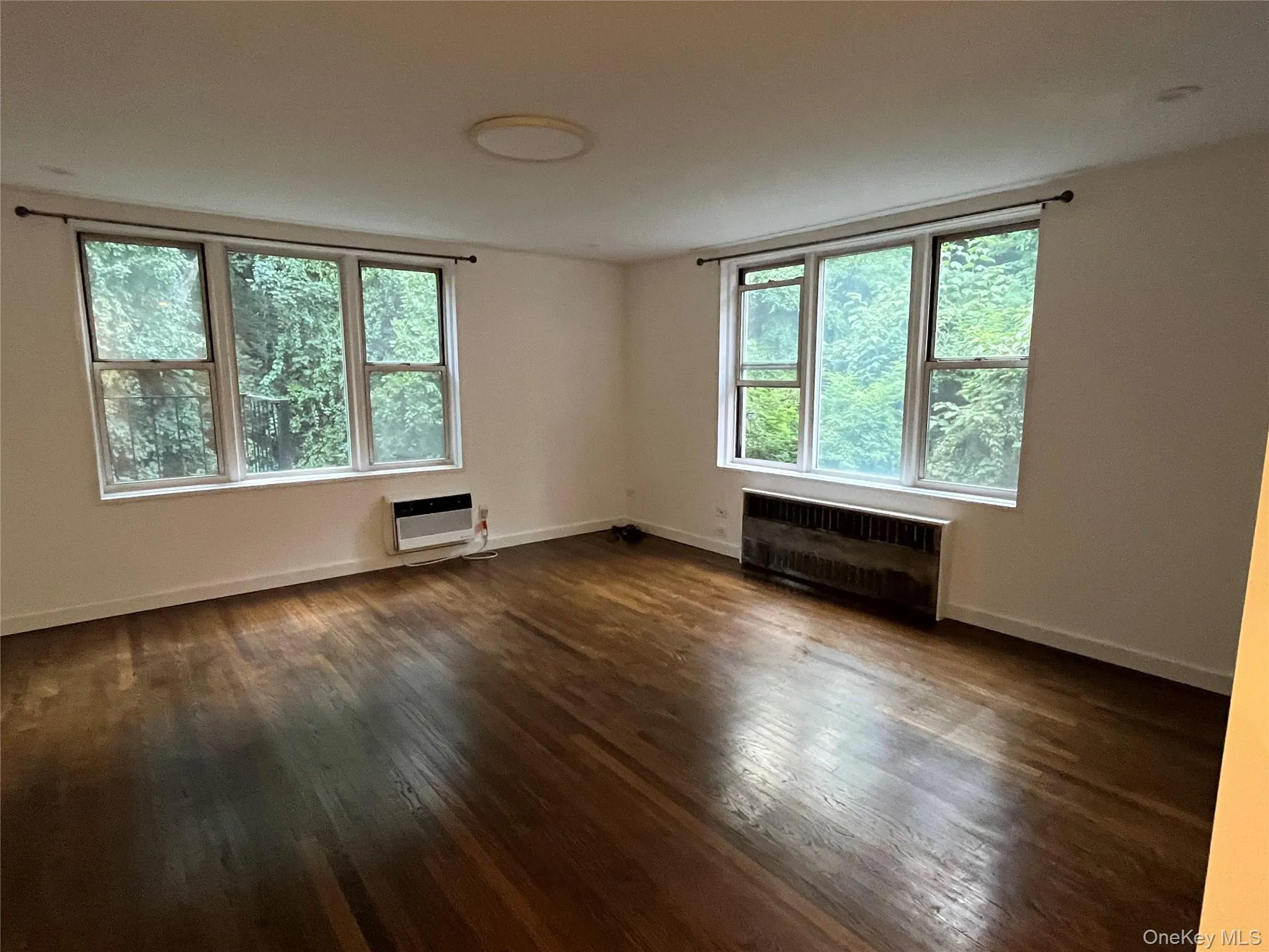 54-25 Valles Avenue, New York, NY, 1 Bedroom Bedrooms, 3 Rooms Rooms,1 BathroomBathrooms,Residential Lease,For Rent,Valles,0,959911 54-25 Valles Avenue, New York, NY, 1 Bedroom Bedrooms, 3 Rooms Rooms,1 BathroomBathrooms,Residential Lease,For Rent,Valles,0,959911