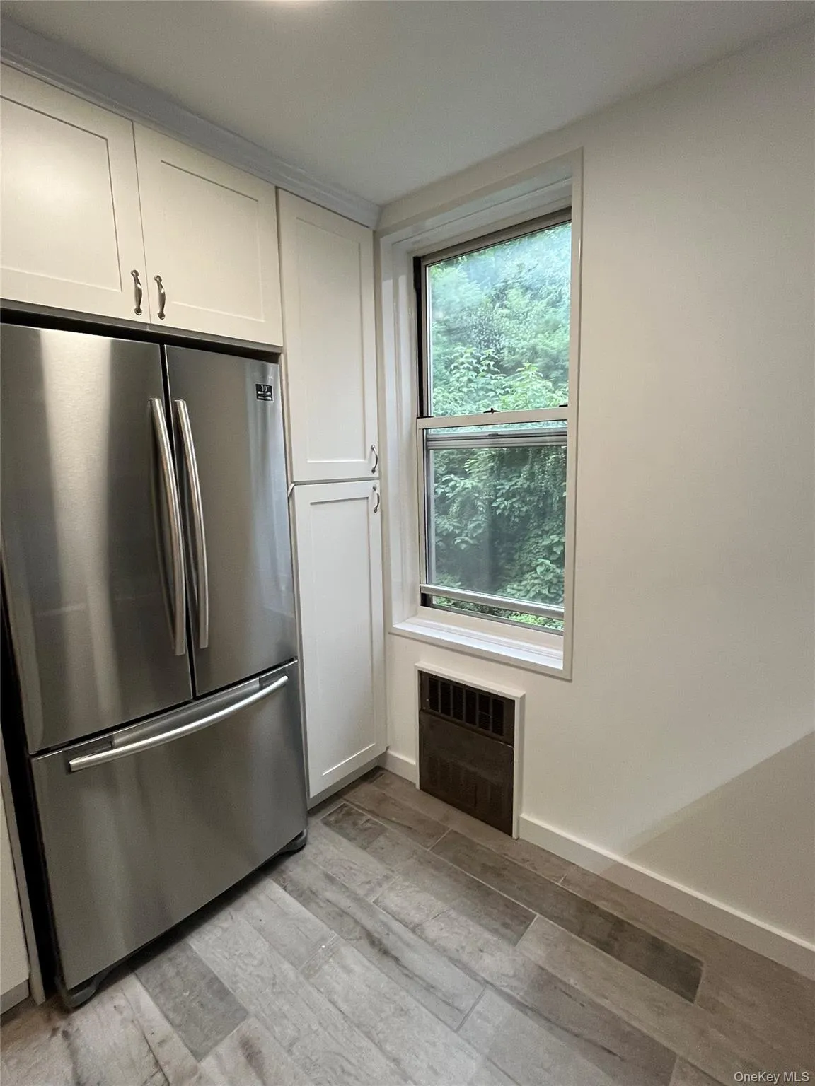 54-25 Valles Avenue, New York, NY, 1 Bedroom Bedrooms, 3 Rooms Rooms,1 BathroomBathrooms,Residential Lease,For Rent,Valles,0,959911 54-25 Valles Avenue, New York, NY, 1 Bedroom Bedrooms, 3 Rooms Rooms,1 BathroomBathrooms,Residential Lease,For Rent,Valles,0,959911