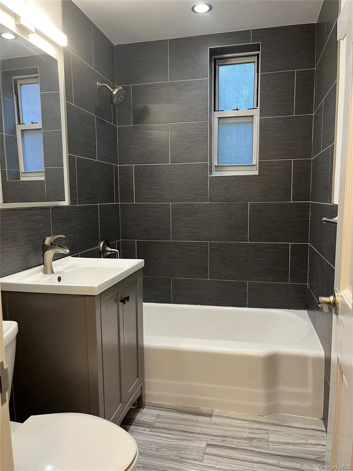 54-25 Valles Avenue, New York, NY, 1 Bedroom Bedrooms, 3 Rooms Rooms,1 BathroomBathrooms,Residential Lease,For Rent,Valles,0,959911 54-25 Valles Avenue, New York, NY, 1 Bedroom Bedrooms, 3 Rooms Rooms,1 BathroomBathrooms,Residential Lease,For Rent,Valles,0,959911