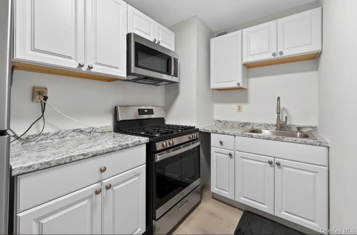 58-03 Calloway Street, New York, NY, 1 Bedroom Bedrooms, 4 Rooms Rooms,1 BathroomBathrooms,Residential Sale,For Rent,Calloway,0,959931 58-03 Calloway Street, New York, NY, 1 Bedroom Bedrooms, 4 Rooms Rooms,1 BathroomBathrooms,Residential Sale,For Rent,Calloway,0,959931