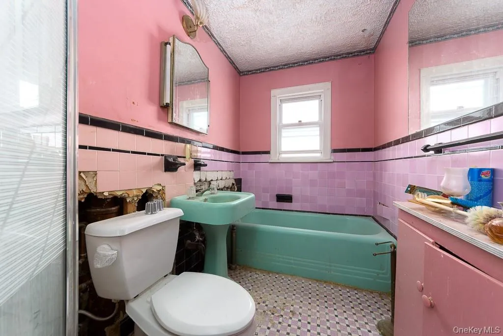 30 Tudor Terrace, New York, NY, 3 Bedrooms Bedrooms, 10 Rooms Rooms,2 BathroomsBathrooms,Residential,For Rent,Tudor,0,959958 30 Tudor Terrace, New York, NY, 3 Bedrooms Bedrooms, 10 Rooms Rooms,2 BathroomsBathrooms,Residential,For Rent,Tudor,0,959958