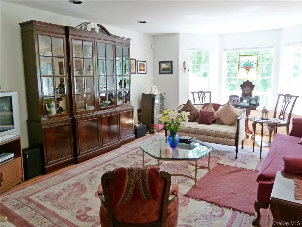 107 Winding Ridge Road, Greenburgh, NY, 4 Bedrooms Bedrooms, 9 Rooms Rooms,3 BathroomsBathrooms,Residential Lease,For Rent,Winding Ridge,0,959990 107 Winding Ridge Road, Greenburgh, NY, 4 Bedrooms Bedrooms, 9 Rooms Rooms,3 BathroomsBathrooms,Residential Lease,For Rent,Winding Ridge,0,959990