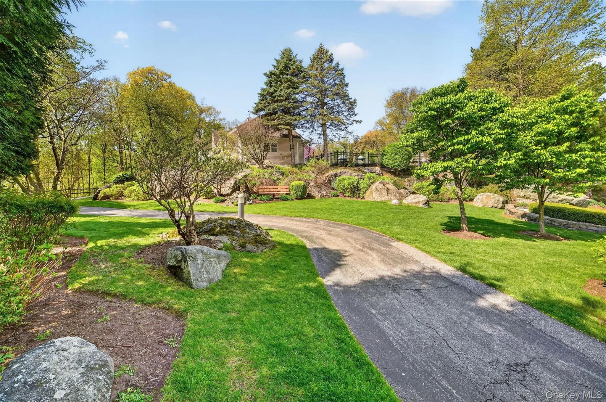 107 Winding Ridge Road, Greenburgh, NY, 4 Bedrooms Bedrooms, 9 Rooms Rooms,3 BathroomsBathrooms,Residential Lease,For Rent,Winding Ridge,0,959990 107 Winding Ridge Road, Greenburgh, NY, 4 Bedrooms Bedrooms, 9 Rooms Rooms,3 BathroomsBathrooms,Residential Lease,For Rent,Winding Ridge,0,959990