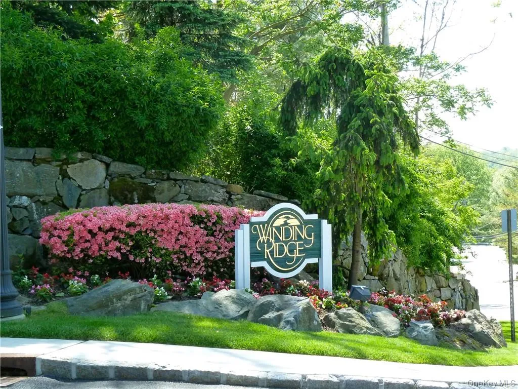 107 Winding Ridge Road, Greenburgh, NY, 4 Bedrooms Bedrooms, 9 Rooms Rooms,3 BathroomsBathrooms,Residential Lease,For Rent,Winding Ridge,0,959990 107 Winding Ridge Road, Greenburgh, NY, 4 Bedrooms Bedrooms, 9 Rooms Rooms,3 BathroomsBathrooms,Residential Lease,For Rent,Winding Ridge,0,959990