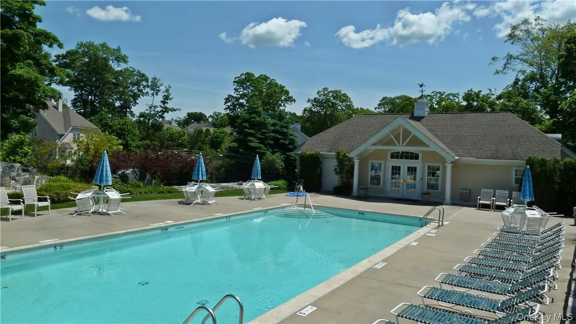 107 Winding Ridge Road, Greenburgh, NY, 4 Bedrooms Bedrooms, 9 Rooms Rooms,3 BathroomsBathrooms,Residential Lease,For Rent,Winding Ridge,0,959990 107 Winding Ridge Road, Greenburgh, NY, 4 Bedrooms Bedrooms, 9 Rooms Rooms,3 BathroomsBathrooms,Residential Lease,For Rent,Winding Ridge,0,959990