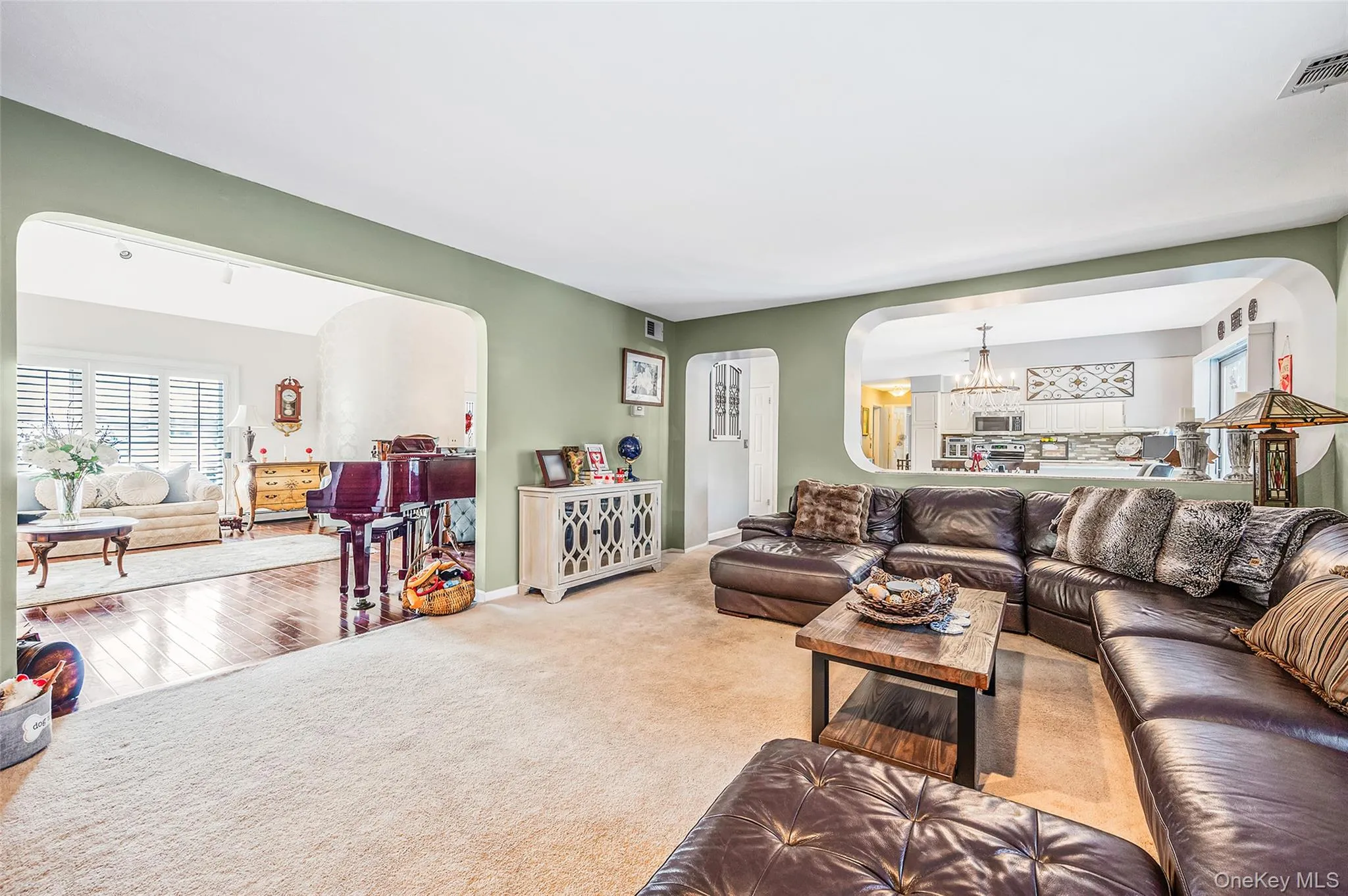 10 Alpine Court, Smithtown, NY, 6 Bedrooms Bedrooms, 15 Rooms Rooms,3 BathroomsBathrooms,Residential,For Rent,Alpine,0,959993 10 Alpine Court, Smithtown, NY, 6 Bedrooms Bedrooms, 15 Rooms Rooms,3 BathroomsBathrooms,Residential,For Rent,Alpine,0,959993