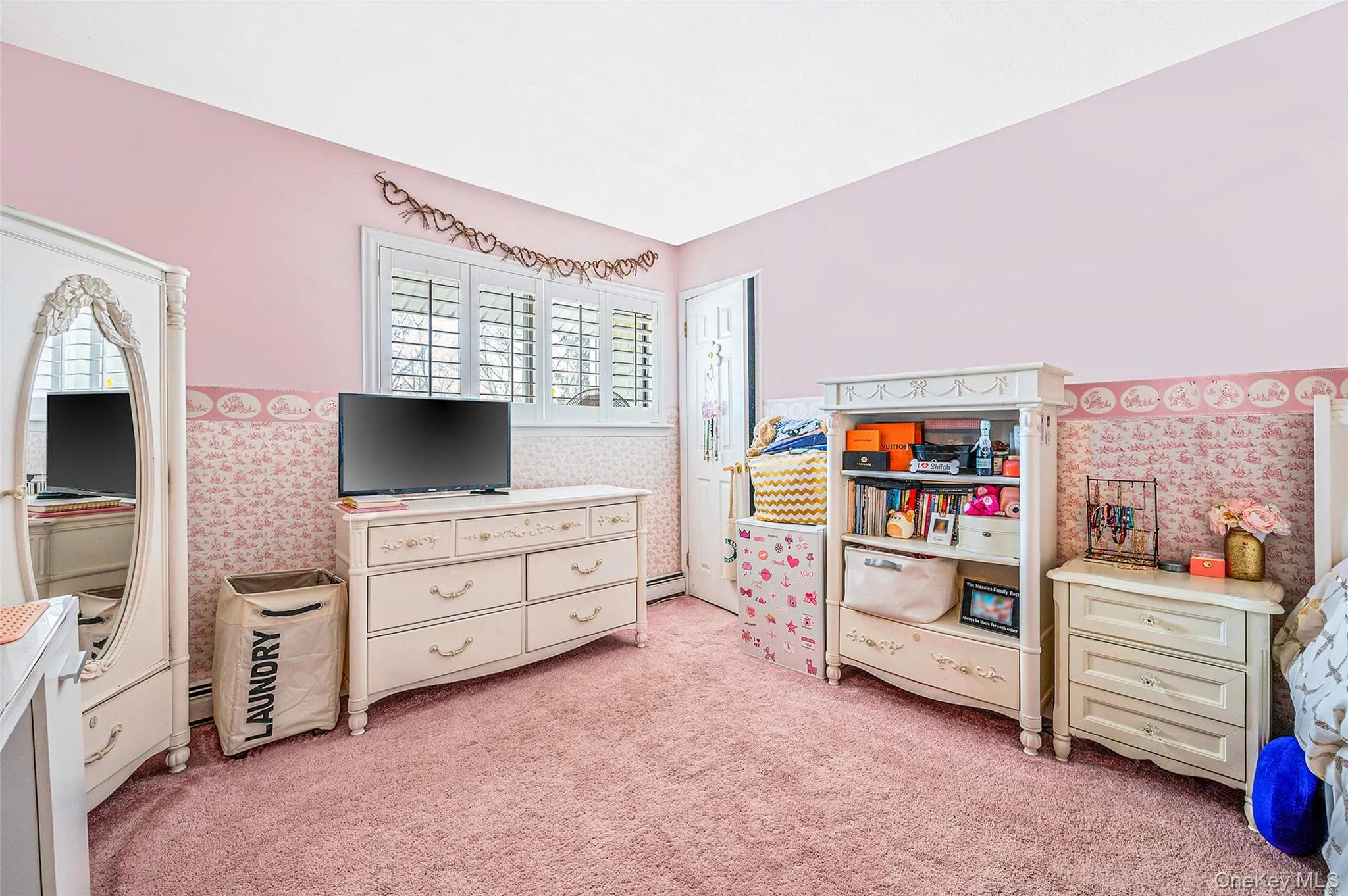 10 Alpine Court, Smithtown, NY, 6 Bedrooms Bedrooms, 15 Rooms Rooms,3 BathroomsBathrooms,Residential,For Rent,Alpine,0,959993 10 Alpine Court, Smithtown, NY, 6 Bedrooms Bedrooms, 15 Rooms Rooms,3 BathroomsBathrooms,Residential,For Rent,Alpine,0,959993