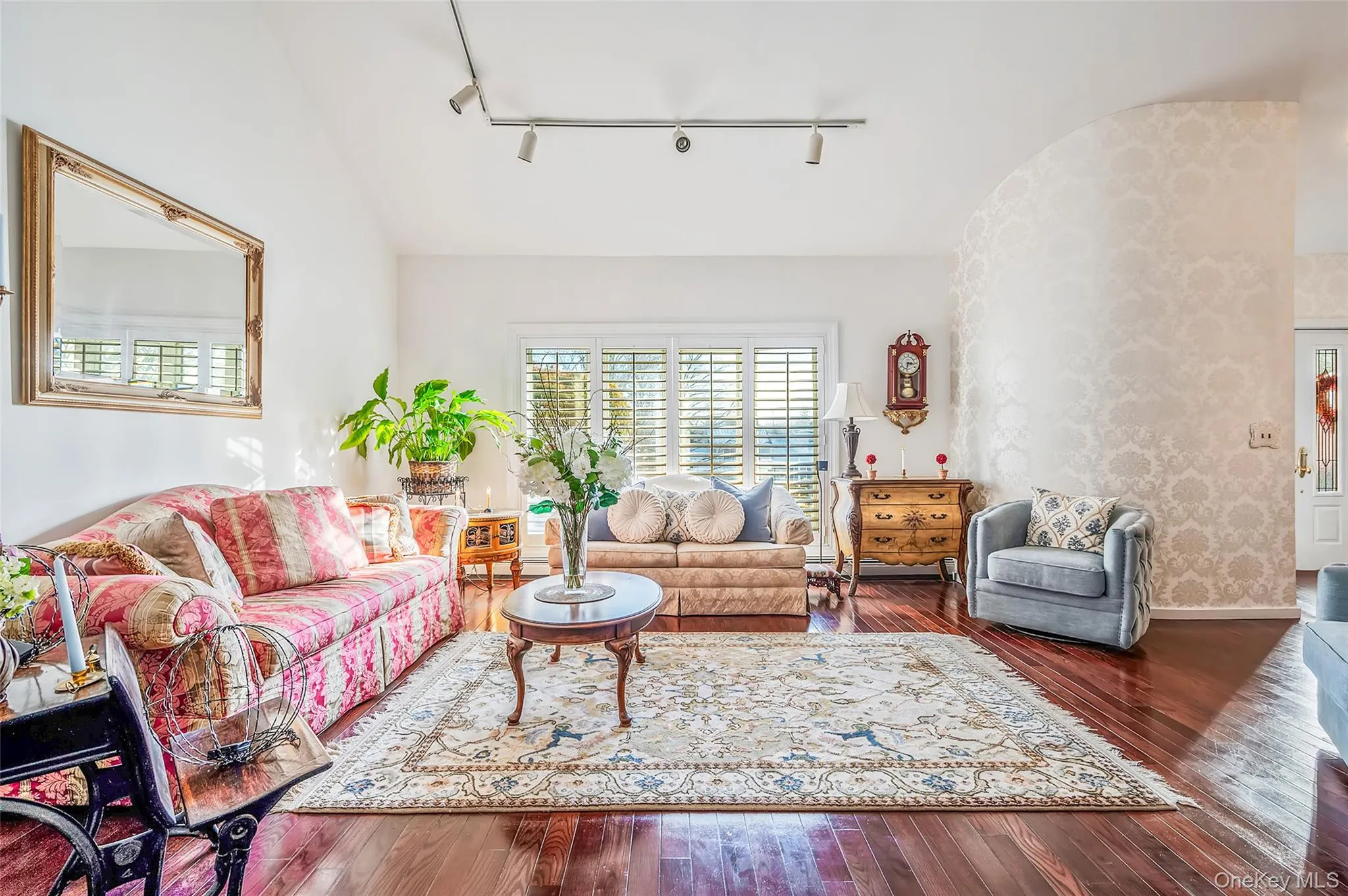 10 Alpine Court, Smithtown, NY, 6 Bedrooms Bedrooms, 15 Rooms Rooms,3 BathroomsBathrooms,Residential,For Rent,Alpine,0,959993 10 Alpine Court, Smithtown, NY, 6 Bedrooms Bedrooms, 15 Rooms Rooms,3 BathroomsBathrooms,Residential,For Rent,Alpine,0,959993