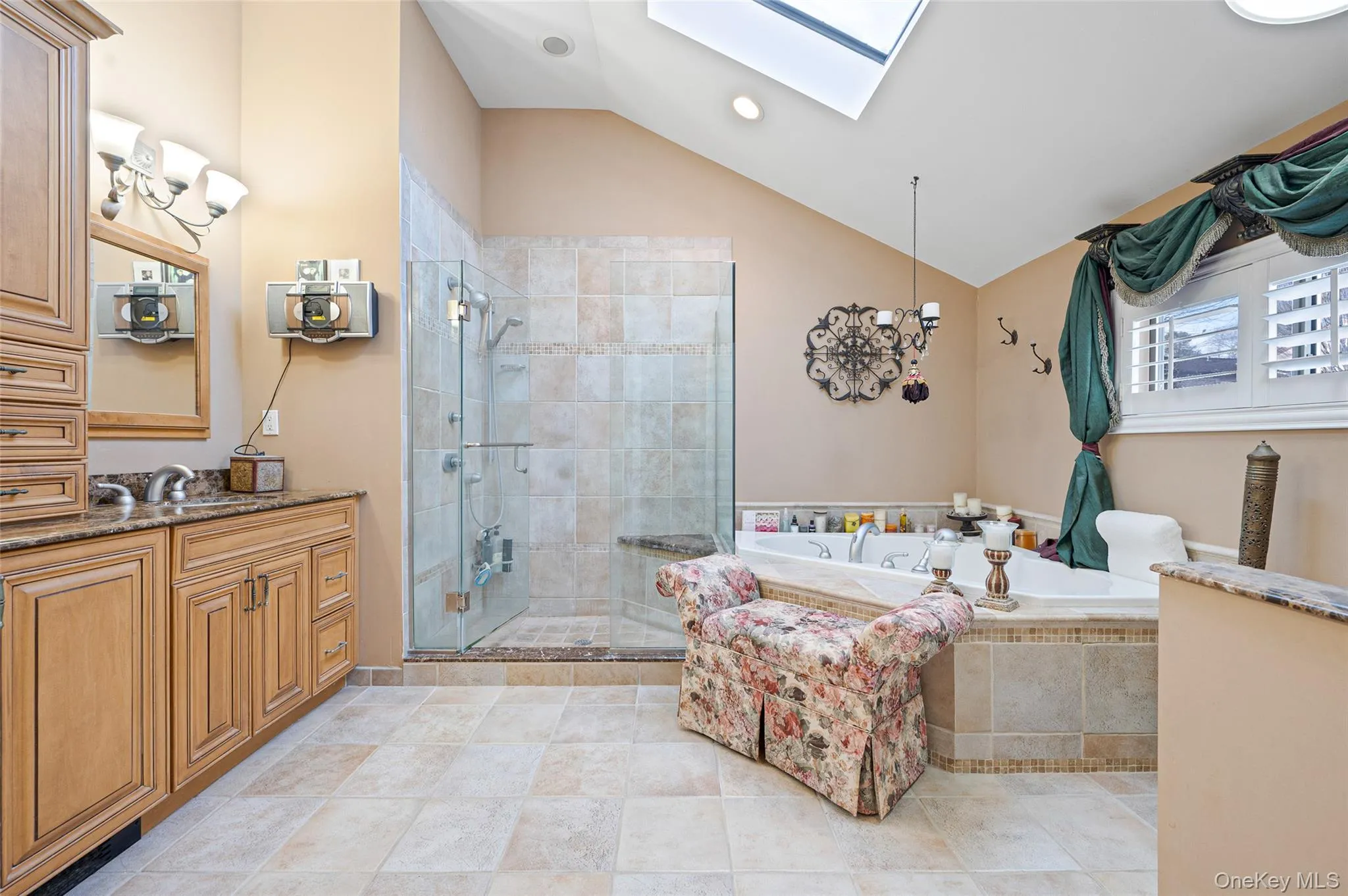 10 Alpine Court, Smithtown, NY, 6 Bedrooms Bedrooms, 15 Rooms Rooms,3 BathroomsBathrooms,Residential,For Rent,Alpine,0,959993 10 Alpine Court, Smithtown, NY, 6 Bedrooms Bedrooms, 15 Rooms Rooms,3 BathroomsBathrooms,Residential,For Rent,Alpine,0,959993
