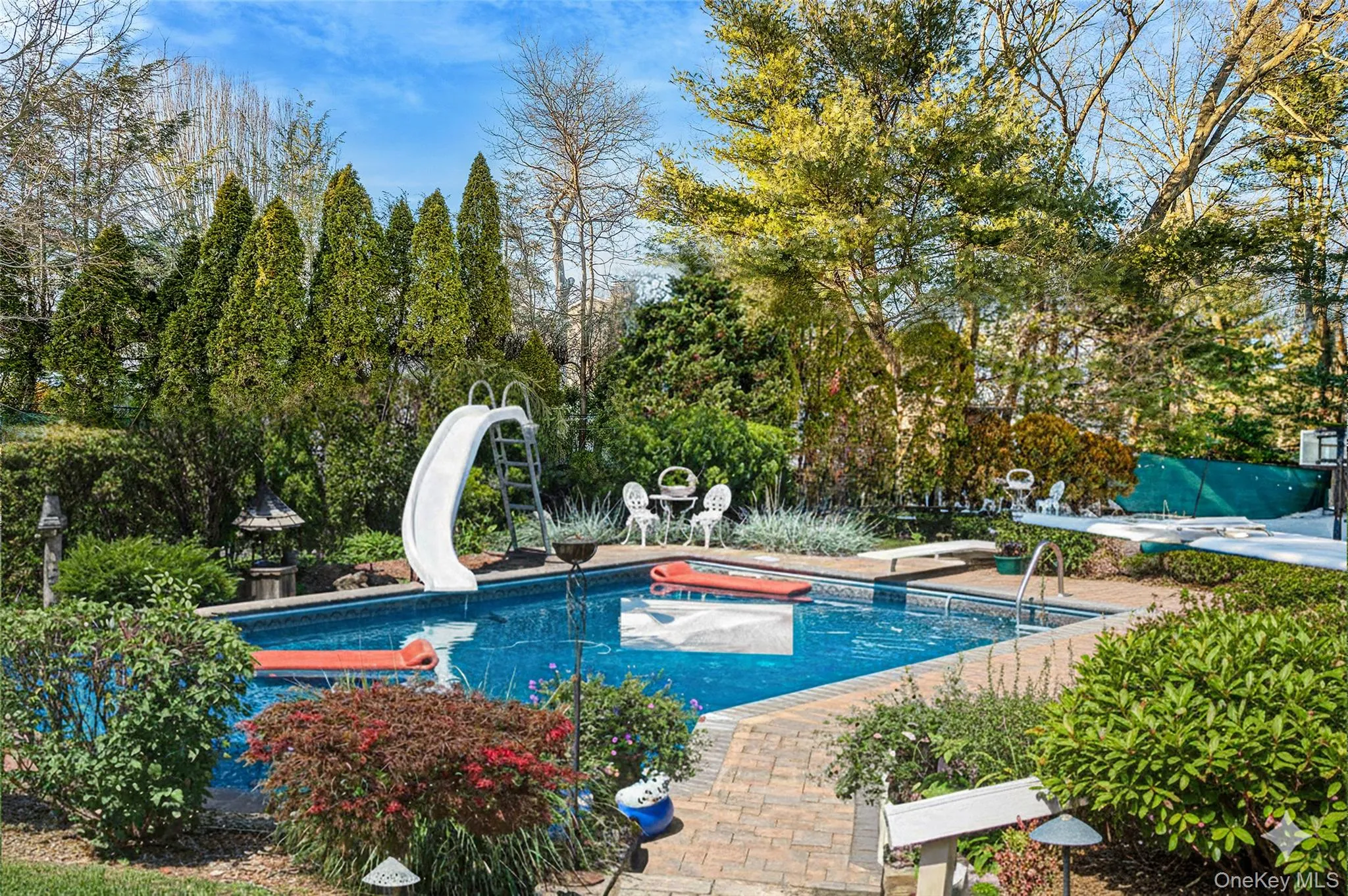 10 Alpine Court, Smithtown, NY, 6 Bedrooms Bedrooms, 15 Rooms Rooms,3 BathroomsBathrooms,Residential,For Rent,Alpine,0,959993 10 Alpine Court, Smithtown, NY, 6 Bedrooms Bedrooms, 15 Rooms Rooms,3 BathroomsBathrooms,Residential,For Rent,Alpine,0,959993