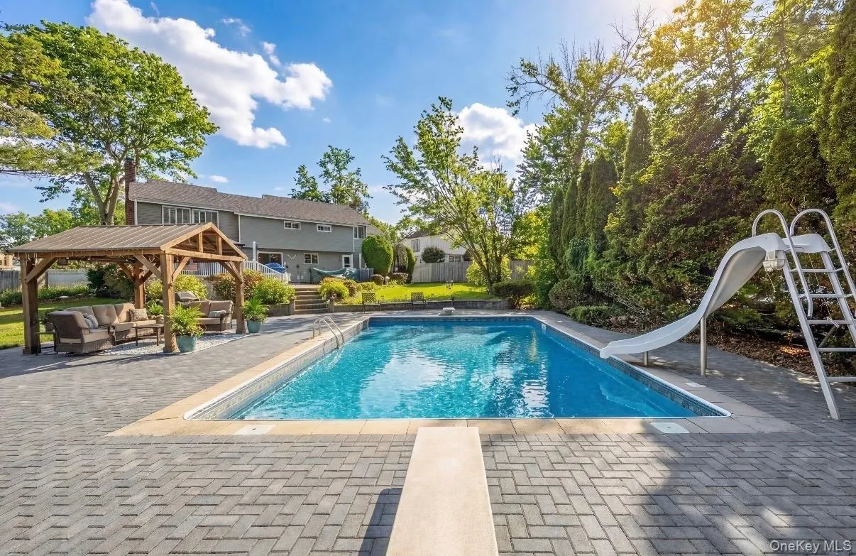 10 Alpine Court, Smithtown, NY, 6 Bedrooms Bedrooms, 15 Rooms Rooms,3 BathroomsBathrooms,Residential,For Rent,Alpine,0,959993 10 Alpine Court, Smithtown, NY, 6 Bedrooms Bedrooms, 15 Rooms Rooms,3 BathroomsBathrooms,Residential,For Rent,Alpine,0,959993