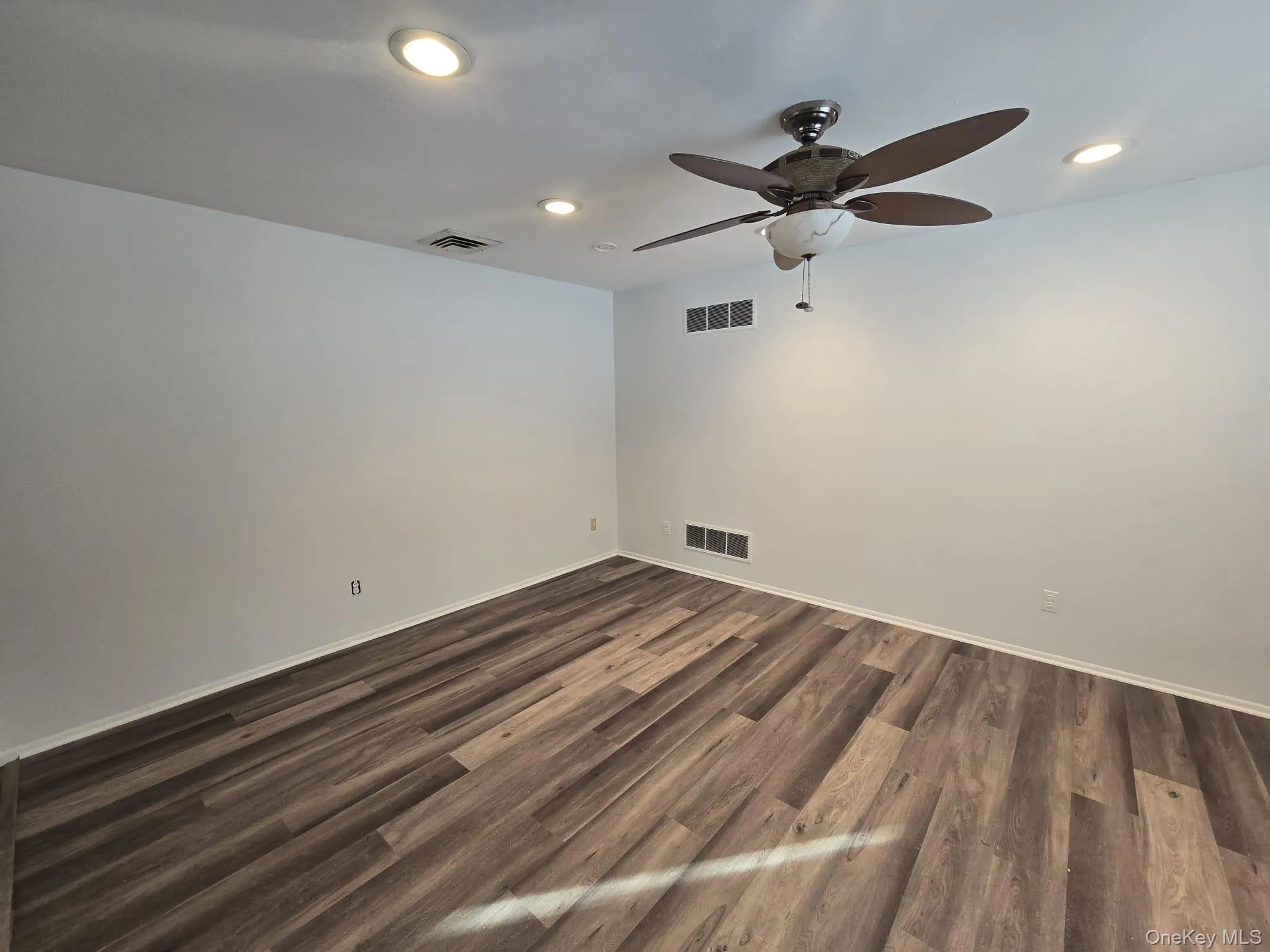 10 Chestnut Drive, Haverstraw, NY, 4 Bedrooms Bedrooms, 12 Rooms Rooms,2 BathroomsBathrooms,Residential Lease,For Rent,Chestnut,0,960019 10 Chestnut Drive, Haverstraw, NY, 4 Bedrooms Bedrooms, 12 Rooms Rooms,2 BathroomsBathrooms,Residential Lease,For Rent,Chestnut,0,960019