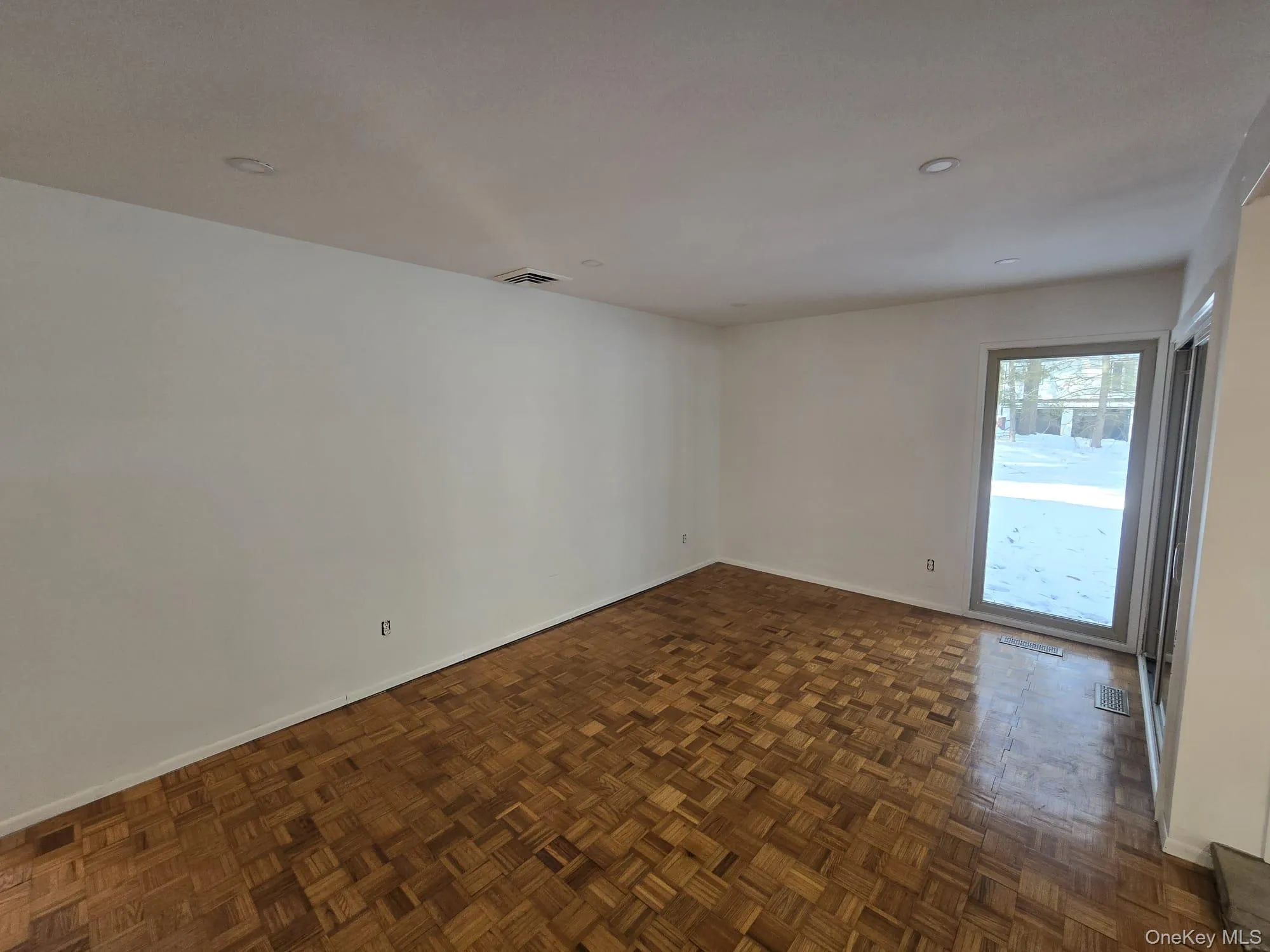 10 Chestnut Drive, Haverstraw, NY, 4 Bedrooms Bedrooms, 12 Rooms Rooms,2 BathroomsBathrooms,Residential Lease,For Rent,Chestnut,0,960019 10 Chestnut Drive, Haverstraw, NY, 4 Bedrooms Bedrooms, 12 Rooms Rooms,2 BathroomsBathrooms,Residential Lease,For Rent,Chestnut,0,960019