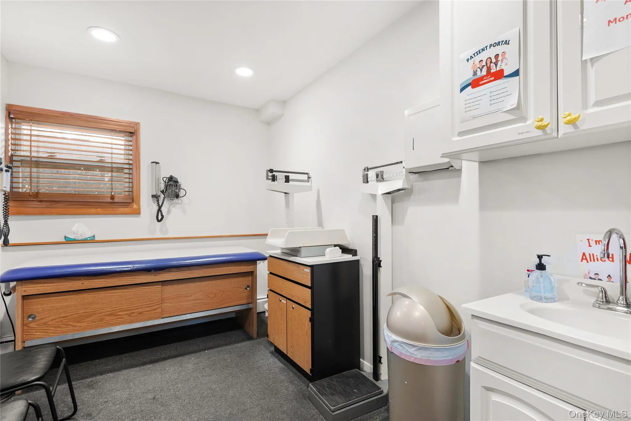 925 Deer Park Avenue, Babylon, NY, ,Commercial Lease,For Rent,Deer Park,0,960088 925 Deer Park Avenue, Babylon, NY, ,Commercial Lease,For Rent,Deer Park,0,960088