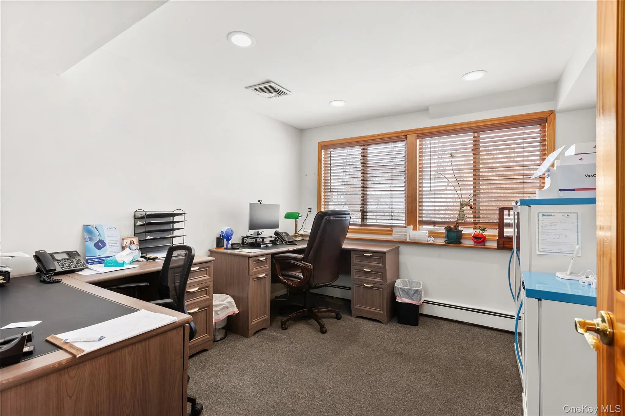 925 Deer Park Avenue, Babylon, NY, ,Commercial Lease,For Rent,Deer Park,0,960088 925 Deer Park Avenue, Babylon, NY, ,Commercial Lease,For Rent,Deer Park,0,960088