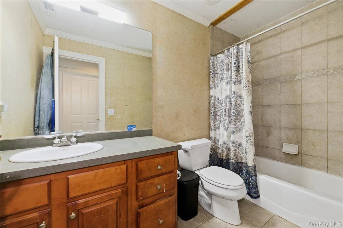 Lower level full bathroom Lower level full bathroom