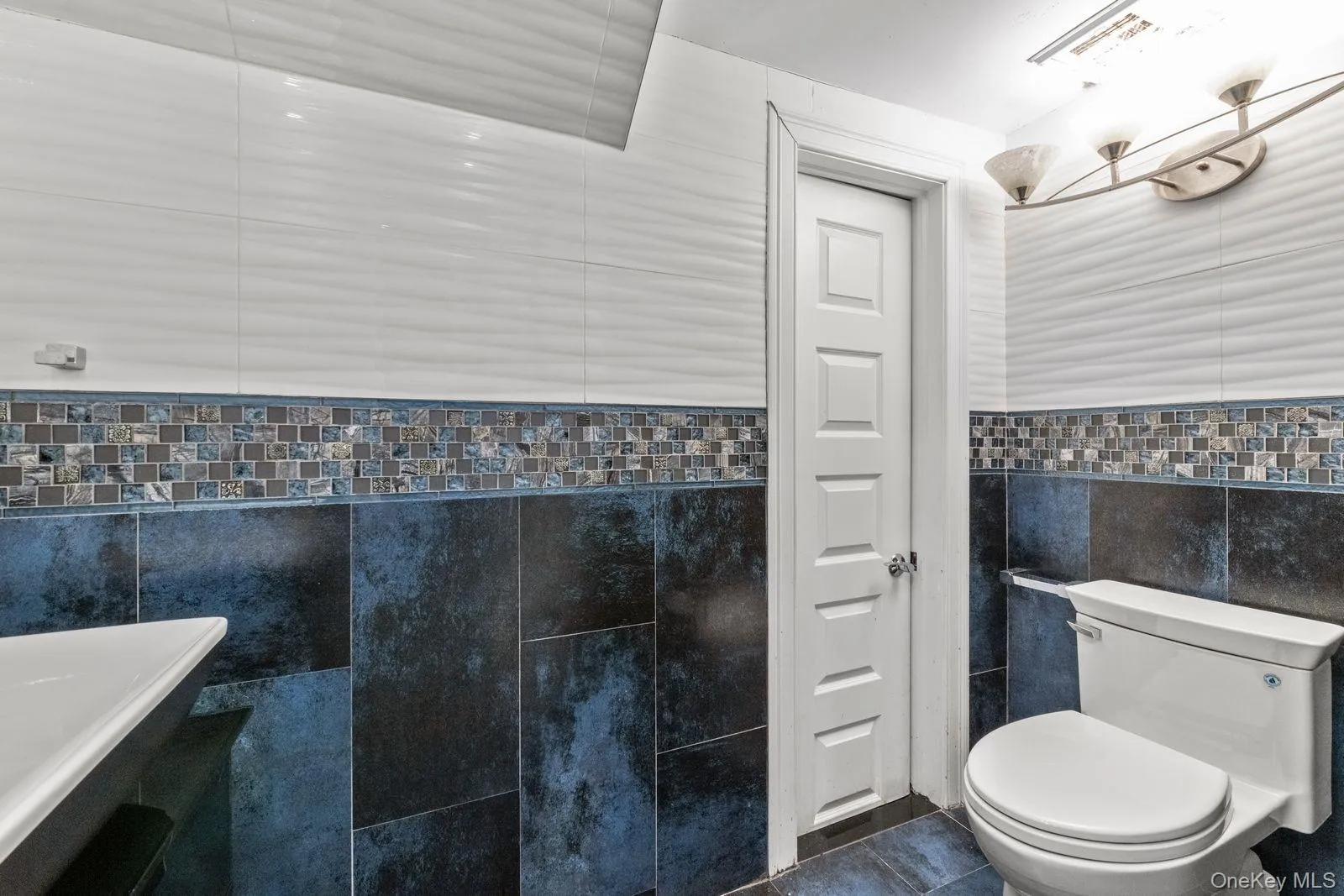 607 Lanett Avenue, New York, NY, 5 Bedrooms Bedrooms, 9 Rooms Rooms,3 BathroomsBathrooms,Residential,For Rent,Lanett,0,960134 607 Lanett Avenue, New York, NY, 5 Bedrooms Bedrooms, 9 Rooms Rooms,3 BathroomsBathrooms,Residential,For Rent,Lanett,0,960134