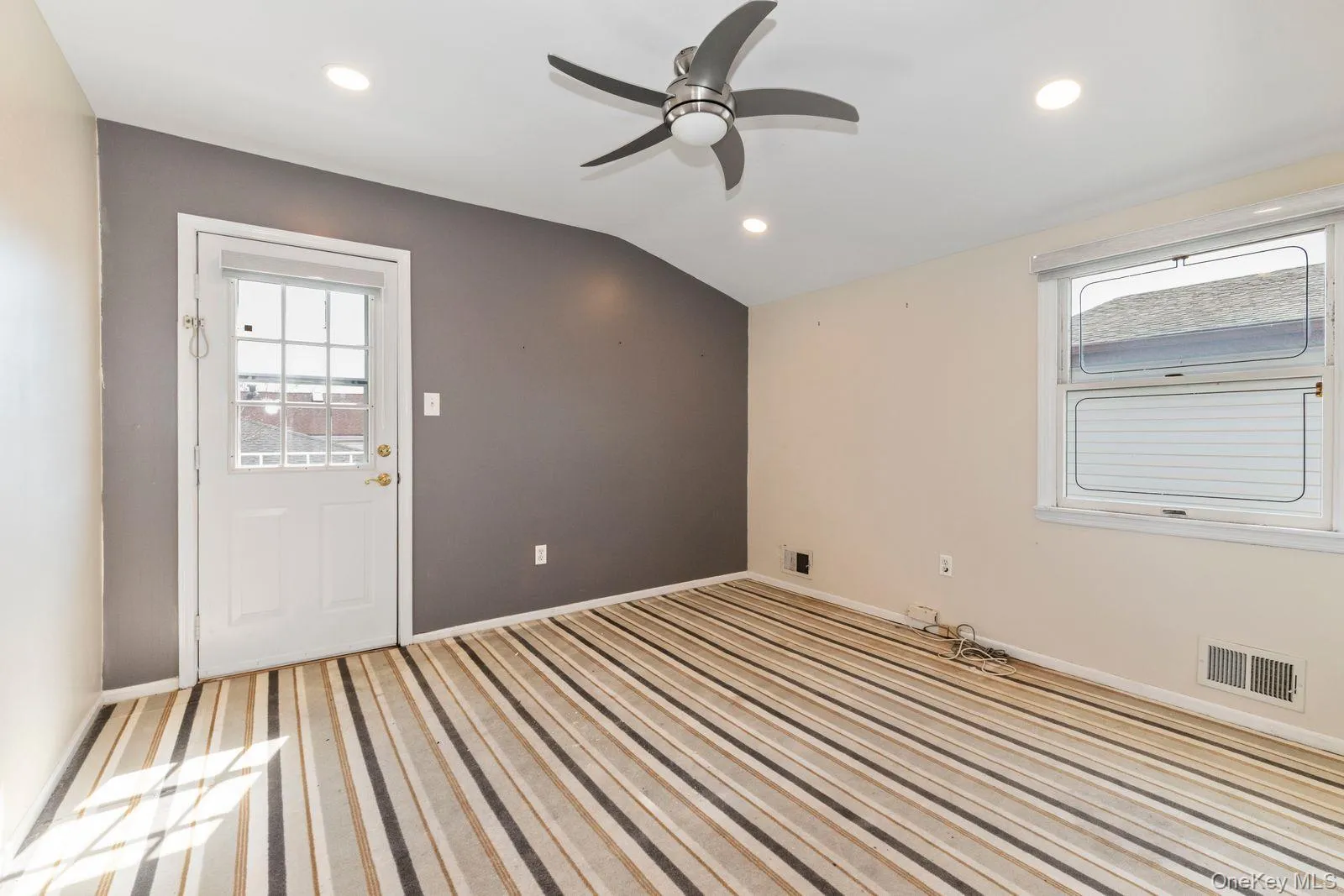 607 Lanett Avenue, New York, NY, 5 Bedrooms Bedrooms, 9 Rooms Rooms,3 BathroomsBathrooms,Residential,For Rent,Lanett,0,960134 607 Lanett Avenue, New York, NY, 5 Bedrooms Bedrooms, 9 Rooms Rooms,3 BathroomsBathrooms,Residential,For Rent,Lanett,0,960134