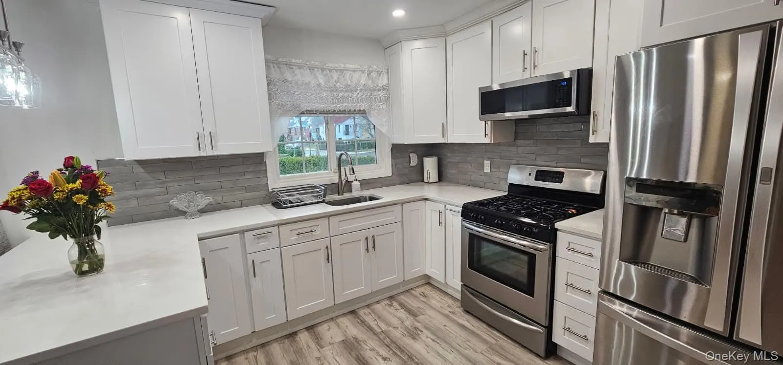 1 Blackford Avenue, Yonkers, NY, 3 Bedrooms Bedrooms, 7 Rooms Rooms,2 BathroomsBathrooms,Residential Lease,For Rent,Blackford,0,960141 1 Blackford Avenue, Yonkers, NY, 3 Bedrooms Bedrooms, 7 Rooms Rooms,2 BathroomsBathrooms,Residential Lease,For Rent,Blackford,0,960141