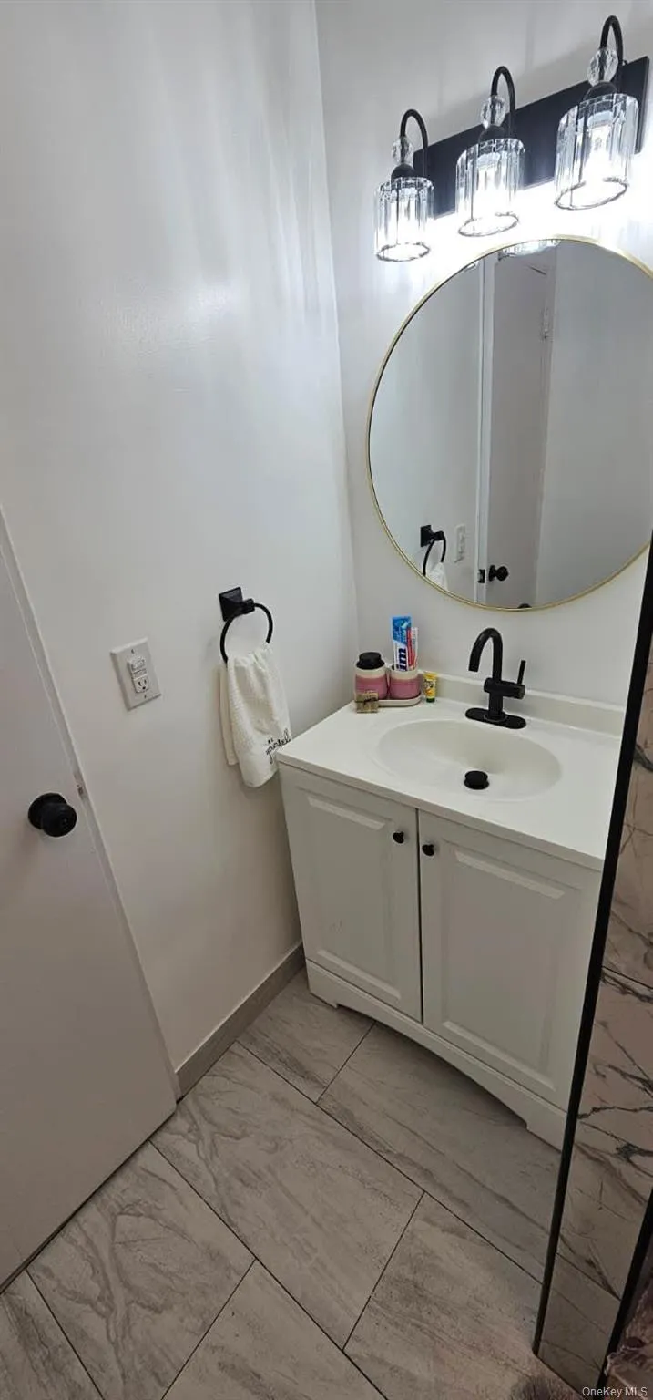 1 Blackford Avenue, Yonkers, NY, 3 Bedrooms Bedrooms, 7 Rooms Rooms,2 BathroomsBathrooms,Residential Lease,For Rent,Blackford,0,960141 1 Blackford Avenue, Yonkers, NY, 3 Bedrooms Bedrooms, 7 Rooms Rooms,2 BathroomsBathrooms,Residential Lease,For Rent,Blackford,0,960141