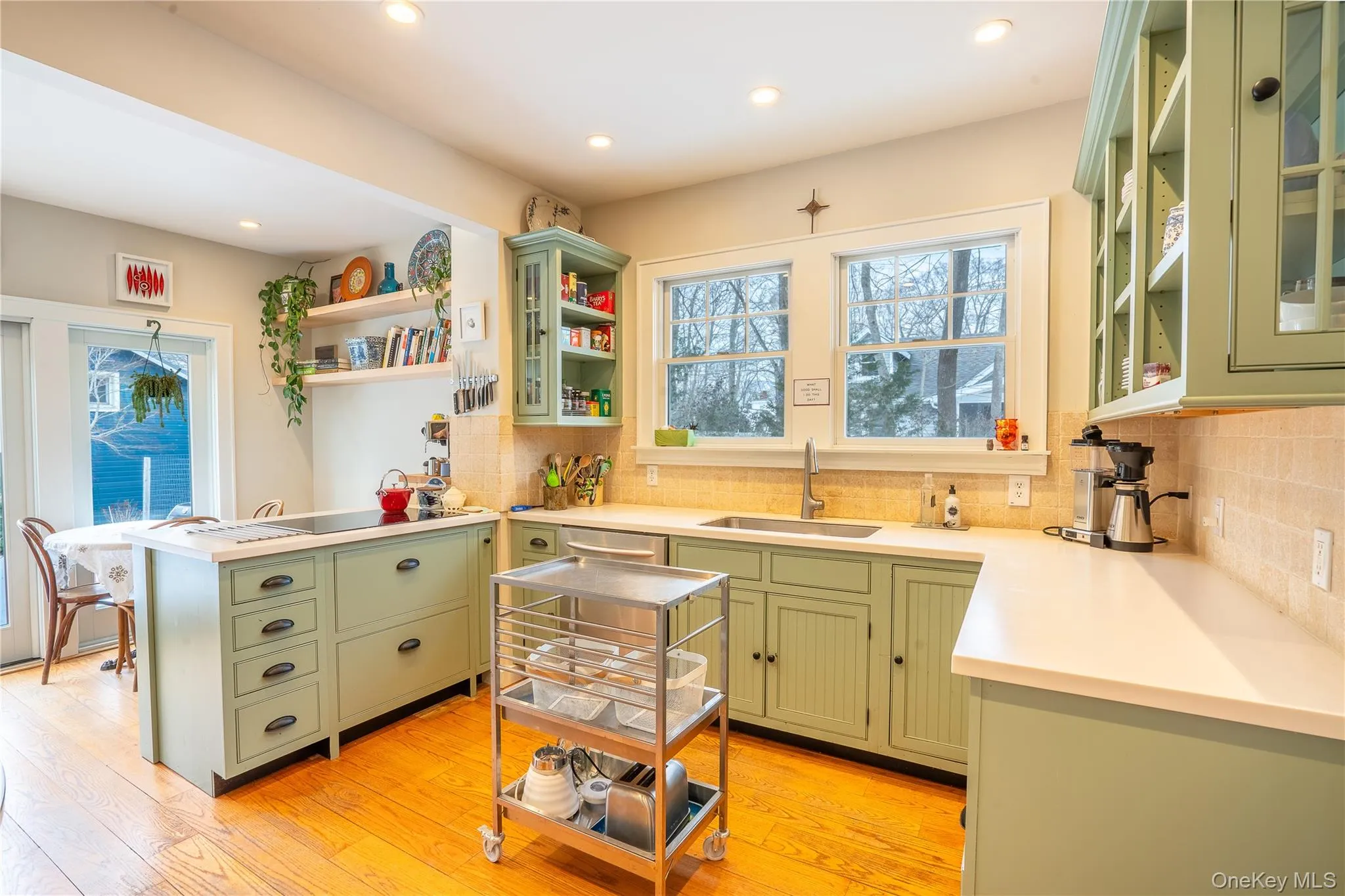 460 Bay Avenue, Southold, NY, 3 Bedrooms Bedrooms, 6 Rooms Rooms,1 BathroomBathrooms,Residential Lease,For Rent,Bay,0,960150 460 Bay Avenue, Southold, NY, 3 Bedrooms Bedrooms, 6 Rooms Rooms,1 BathroomBathrooms,Residential Lease,For Rent,Bay,0,960150