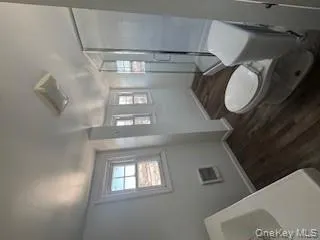 11 MANCHESTER RD, Poughkeepsie, NY, 1 Bedroom Bedrooms, 4 Rooms Rooms,1 BathroomBathrooms,Residential Lease,For Rent,MANCHESTER RD,0,960163 11 MANCHESTER RD, Poughkeepsie, NY, 1 Bedroom Bedrooms, 4 Rooms Rooms,1 BathroomBathrooms,Residential Lease,For Rent,MANCHESTER RD,0,960163