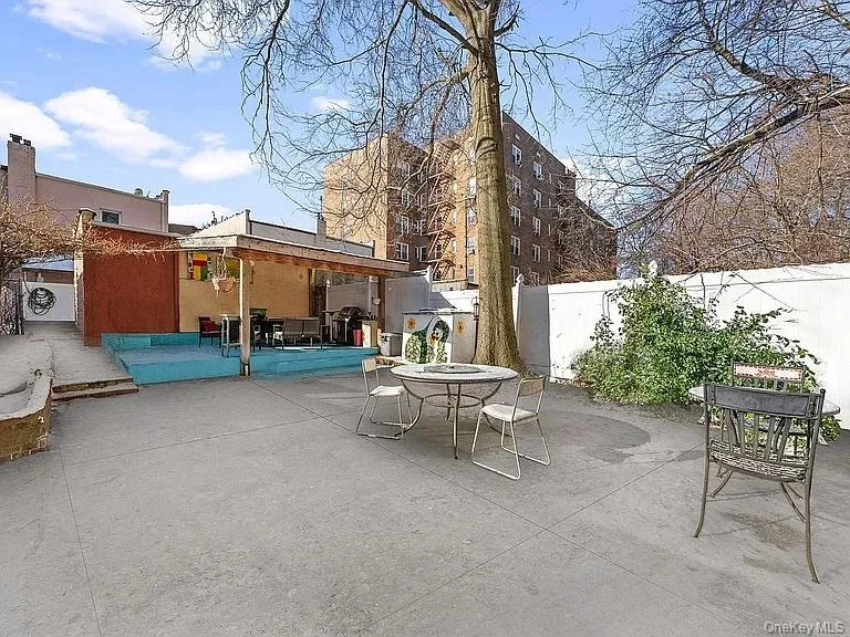 6811 Alderton Street, New York, NY, 2 Bedrooms Bedrooms, 5 Rooms Rooms,1 BathroomBathrooms,Residential Lease,For Rent,Alderton Street,0,960240 6811 Alderton Street, New York, NY, 2 Bedrooms Bedrooms, 5 Rooms Rooms,1 BathroomBathrooms,Residential Lease,For Rent,Alderton Street,0,960240