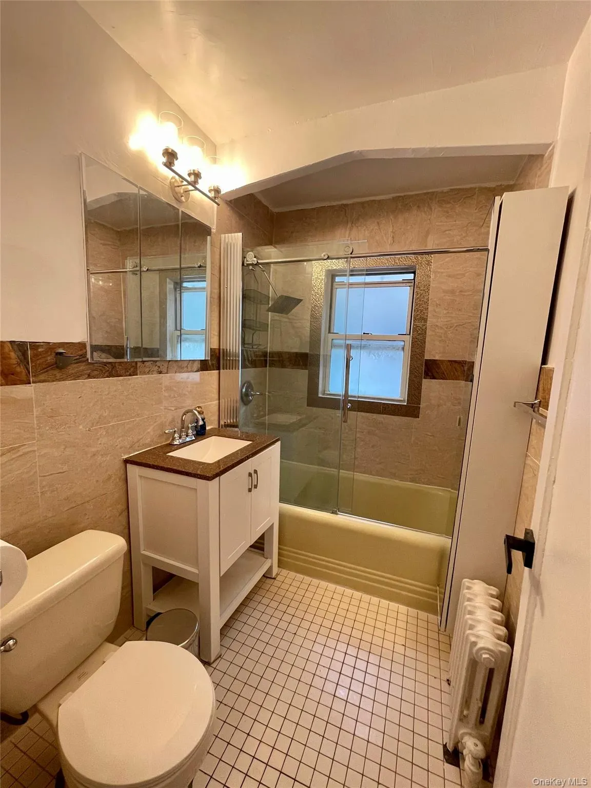 6811 Alderton Street, New York, NY, 2 Bedrooms Bedrooms, 5 Rooms Rooms,1 BathroomBathrooms,Residential Lease,For Rent,Alderton Street,0,960240 6811 Alderton Street, New York, NY, 2 Bedrooms Bedrooms, 5 Rooms Rooms,1 BathroomBathrooms,Residential Lease,For Rent,Alderton Street,0,960240