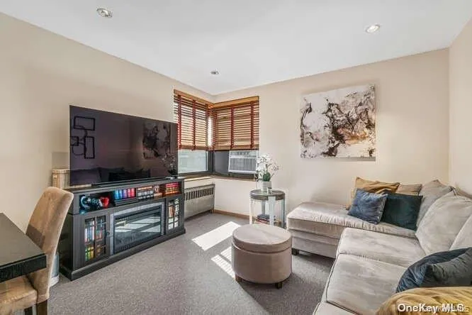 32-20 91st Street, New York, NY, 1 Bedroom Bedrooms, 3 Rooms Rooms,1 BathroomBathrooms,Residential,For Rent,91st,0,960288 32-20 91st Street, New York, NY, 1 Bedroom Bedrooms, 3 Rooms Rooms,1 BathroomBathrooms,Residential,For Rent,91st,0,960288