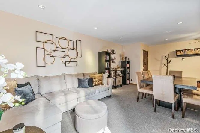 32-20 91st Street, New York, NY, 1 Bedroom Bedrooms, 3 Rooms Rooms,1 BathroomBathrooms,Residential,For Rent,91st,0,960288 32-20 91st Street, New York, NY, 1 Bedroom Bedrooms, 3 Rooms Rooms,1 BathroomBathrooms,Residential,For Rent,91st,0,960288